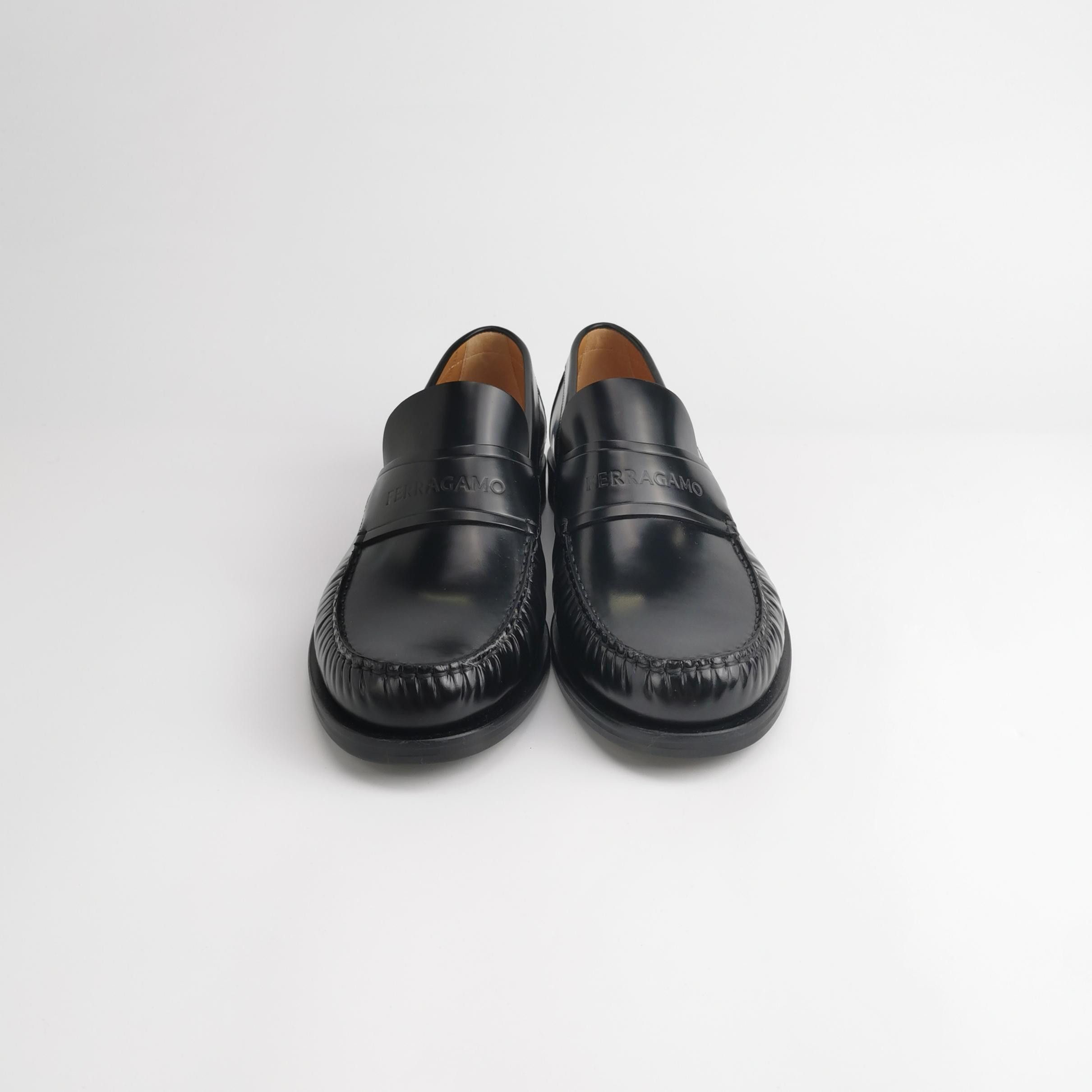 Salvatore Ferragamo Salvatore Ferragamo Black Leather Logo Loafers 9.5 Size US 10 / EU 43 - 4 Thumbnail