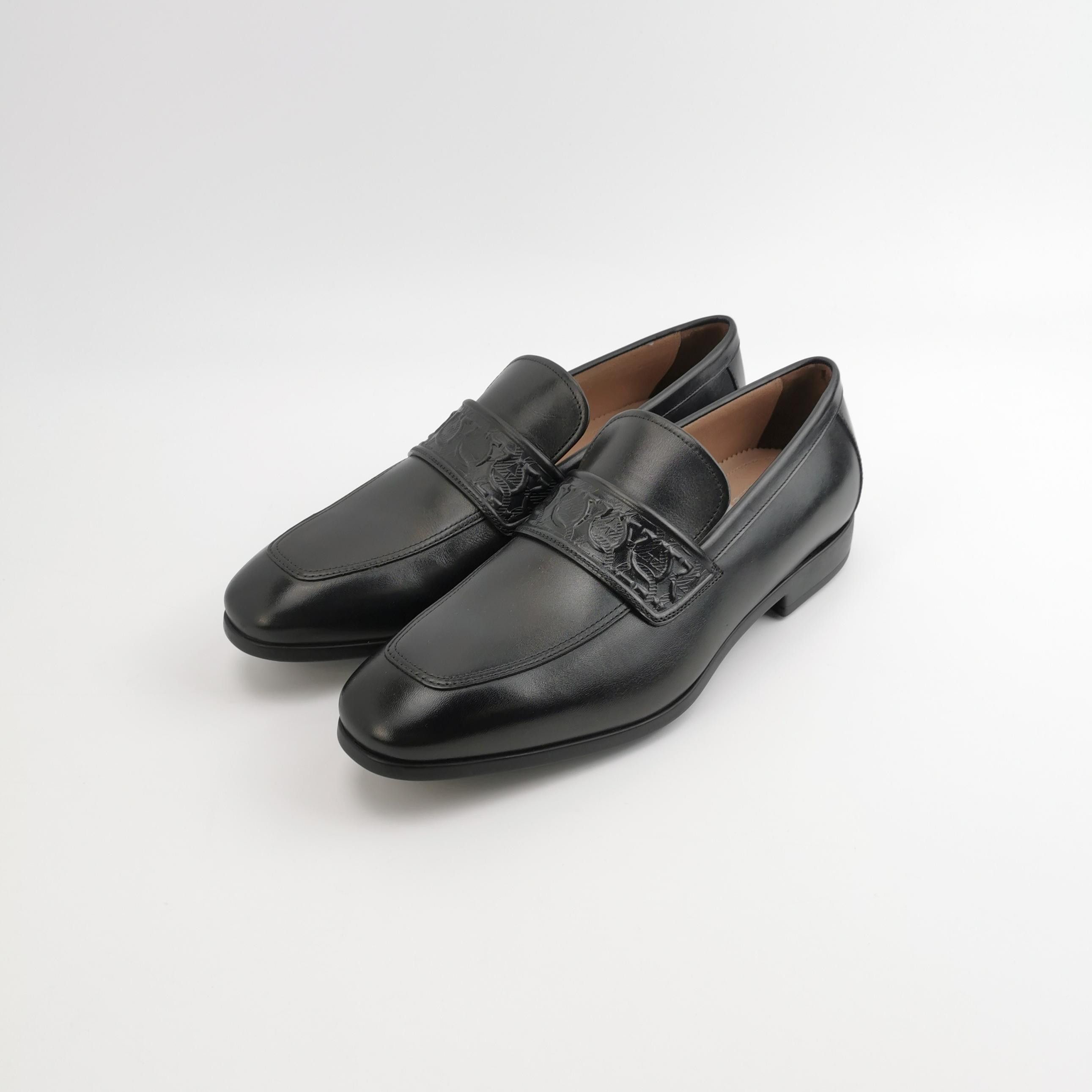 Salvatore Ferragamo Salvatore Ferragamo Gancini Embossed Leather Loafers 8.5 Size US 9 / EU 42 - 3 Thumbnail
