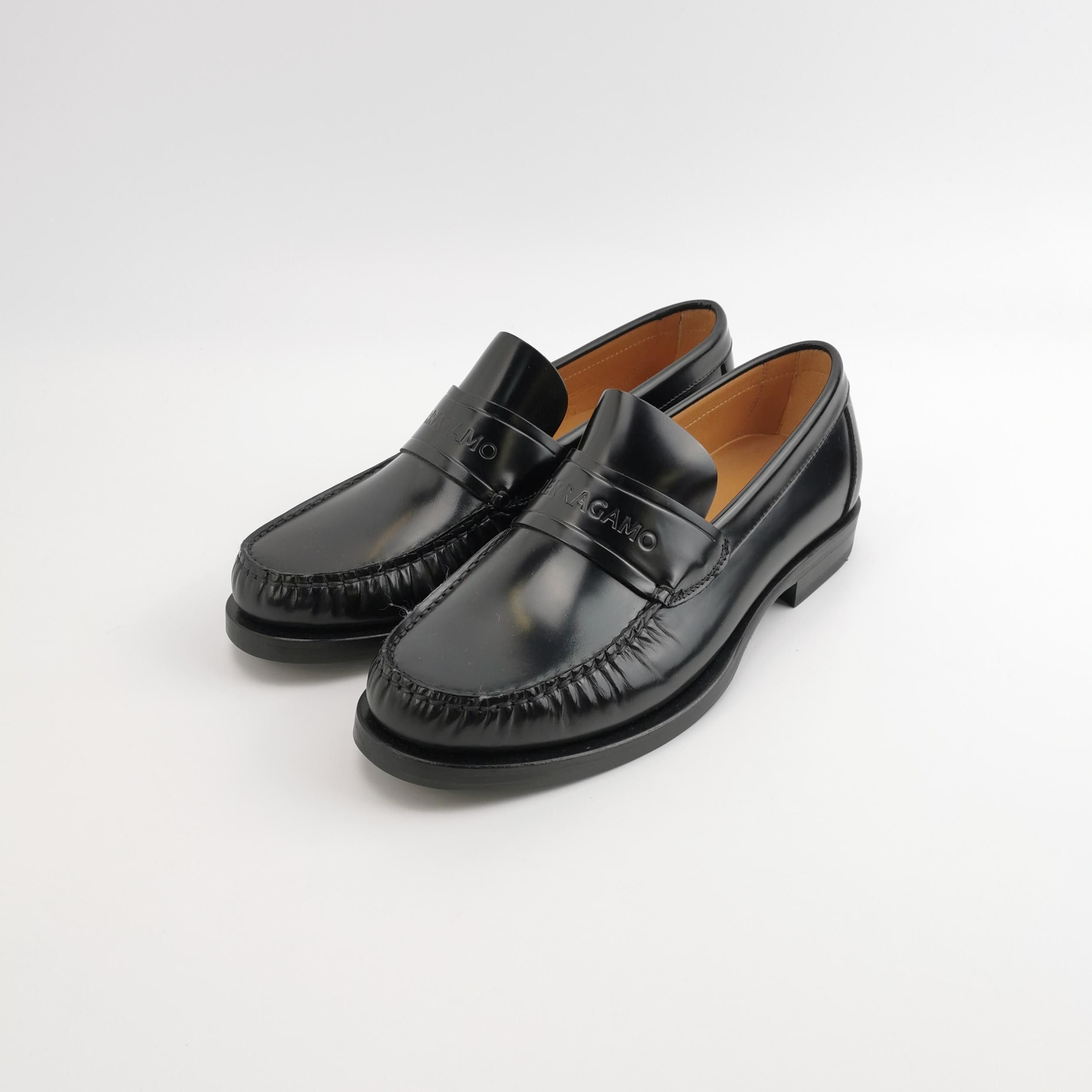 Salvatore Ferragamo Salvatore Ferragamo Logo Leather Loafers US 7 Size US 7 / EU 40 - 3 Thumbnail