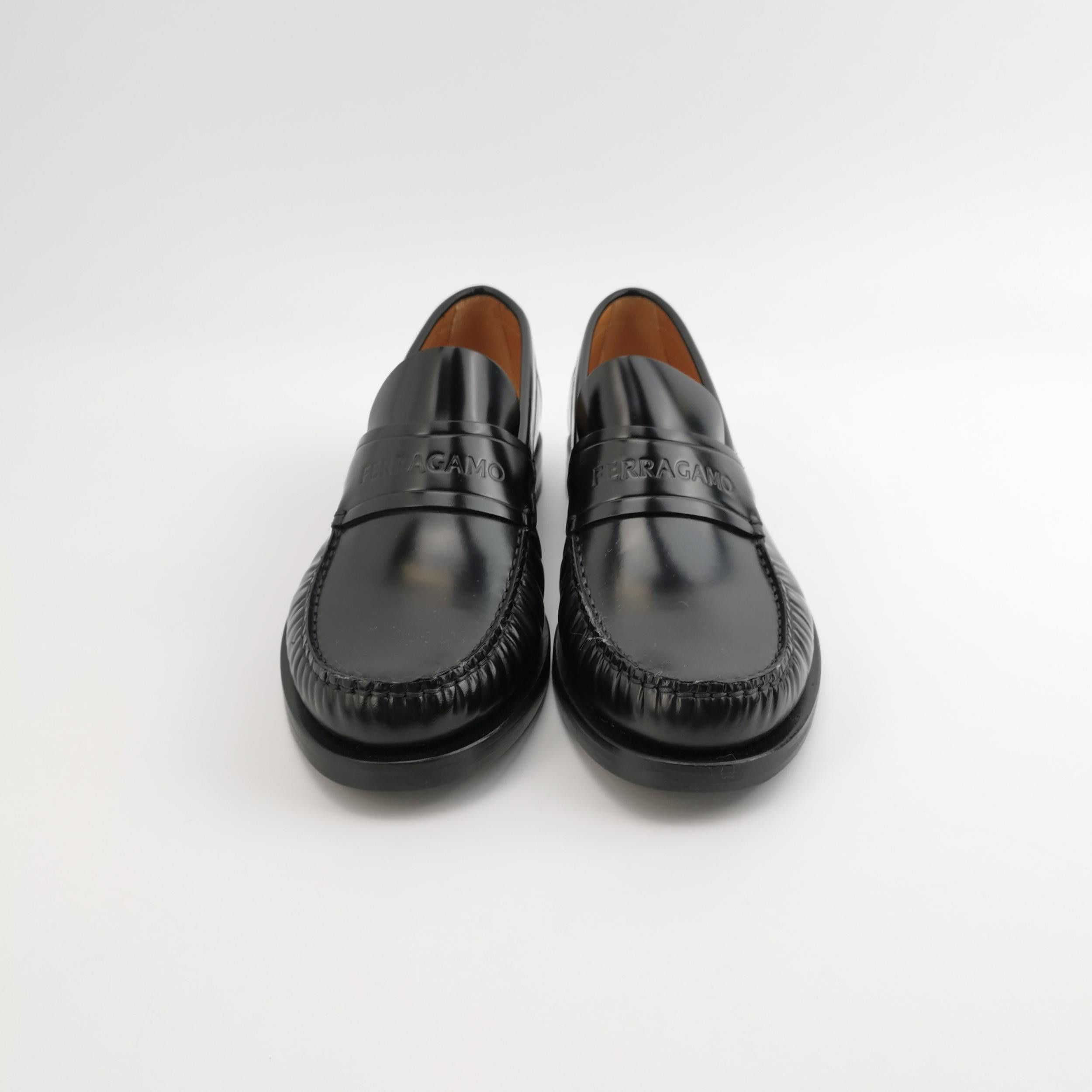 Salvatore Ferragamo Salvatore Ferragamo Logo Leather Loafers US 7 Size US 7 / EU 40 - 4 Thumbnail