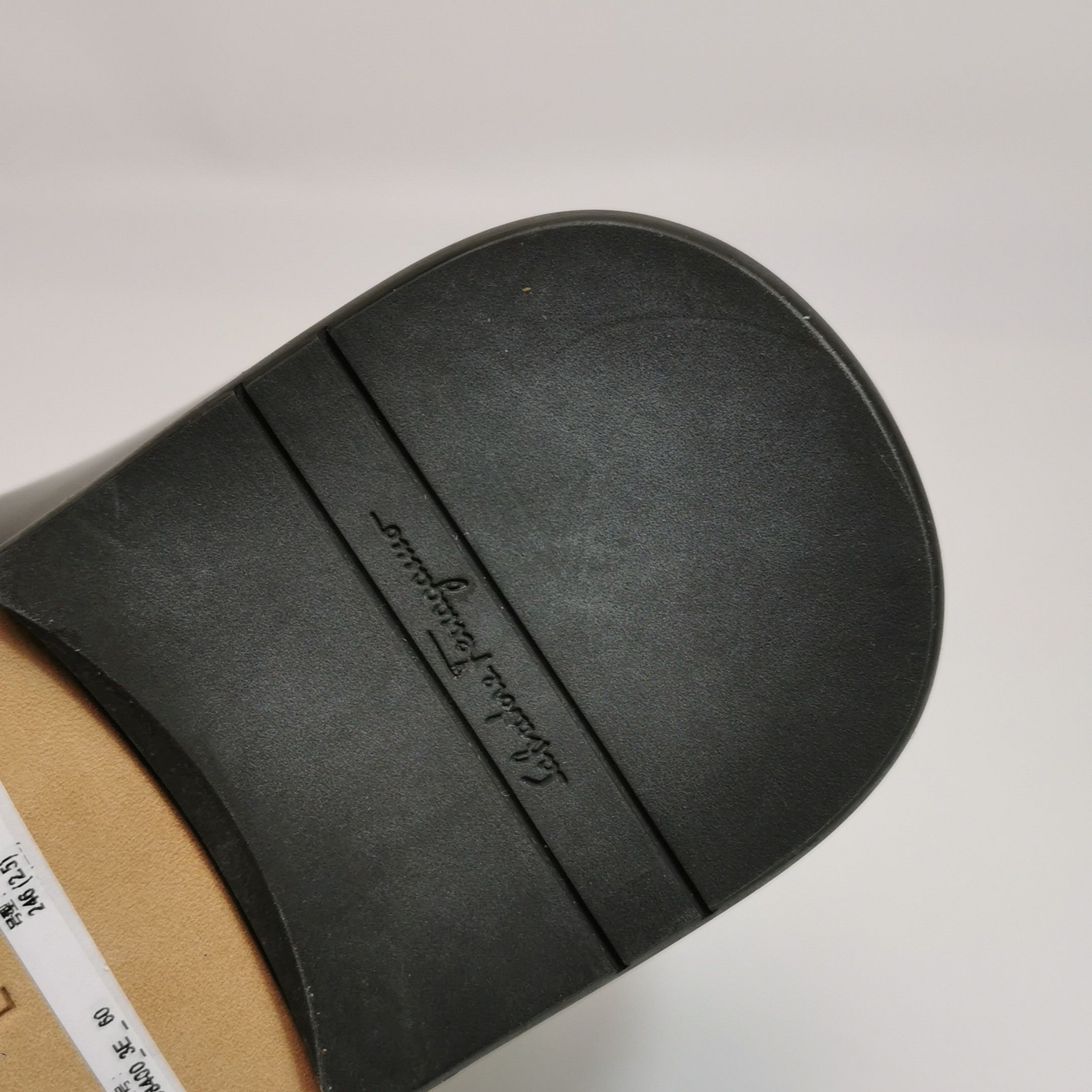 Salvatore Ferragamo Salvatore Ferragamo Gancini Leather Loafers 40 Size US 7 / EU 40 - 13 Thumbnail