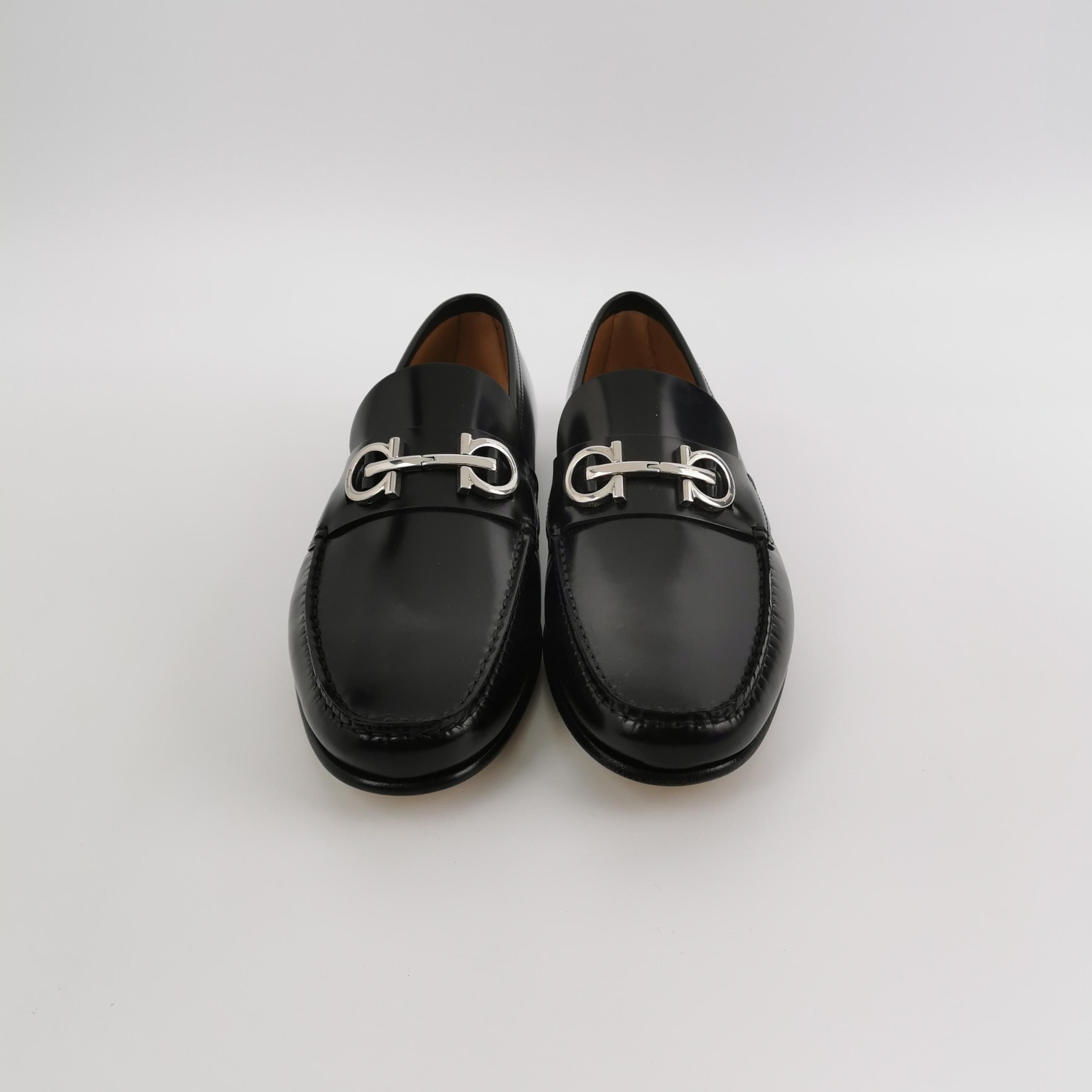 Salvatore Ferragamo Salvatore Ferragamo Gancini Leather Loafers US 9 Size US 9 / EU 42 - 4 Thumbnail