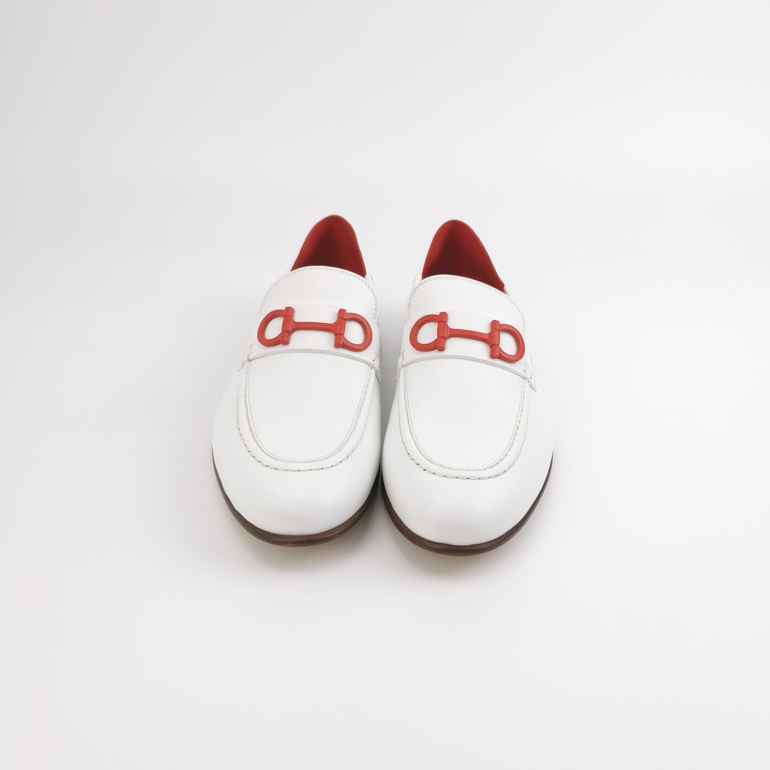 Salvatore Ferragamo Ferragamo Red Gancini White Leather Loafers 7.5 Size US 8 / EU 41 - 4 Thumbnail