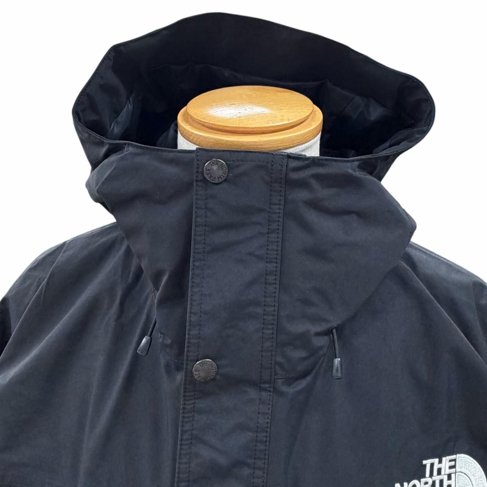 The North Face THE NORTH FACE THE NORTH FACE Mountain Light Nylon Hoodie Textile Outerwear NP62550 DUTY FREE for USA Size ONE SIZE - 2 Thumbnail