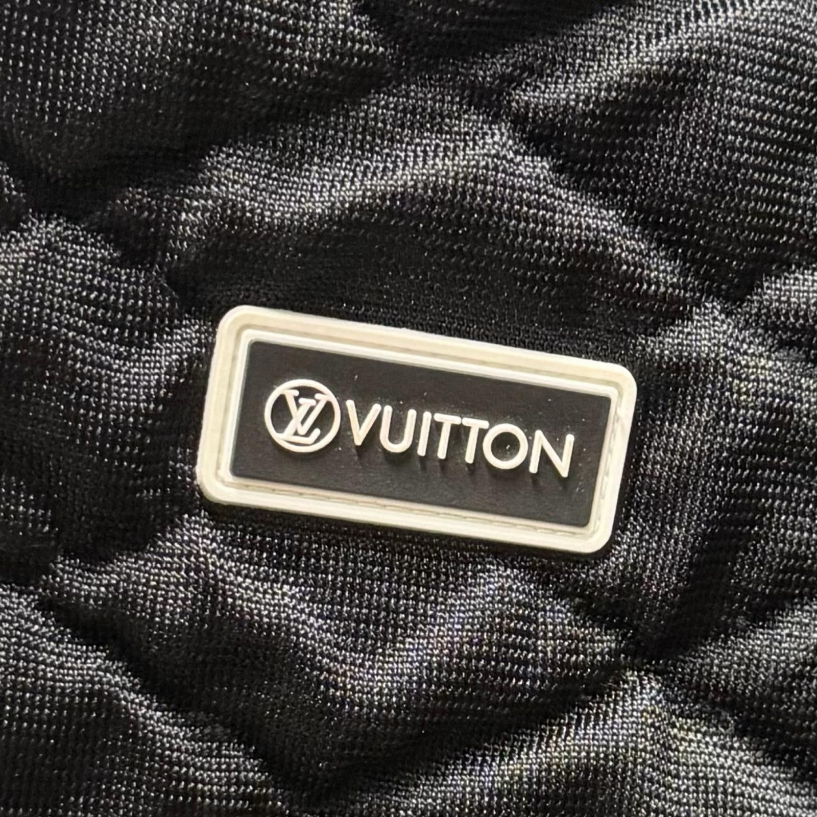 Louis Vuitton Louis Vuitton Louis Vuitton Wool Blend Jacket Textile Outerwear DUTY FREE for USA Size ONE SIZE - 6 Thumbnail