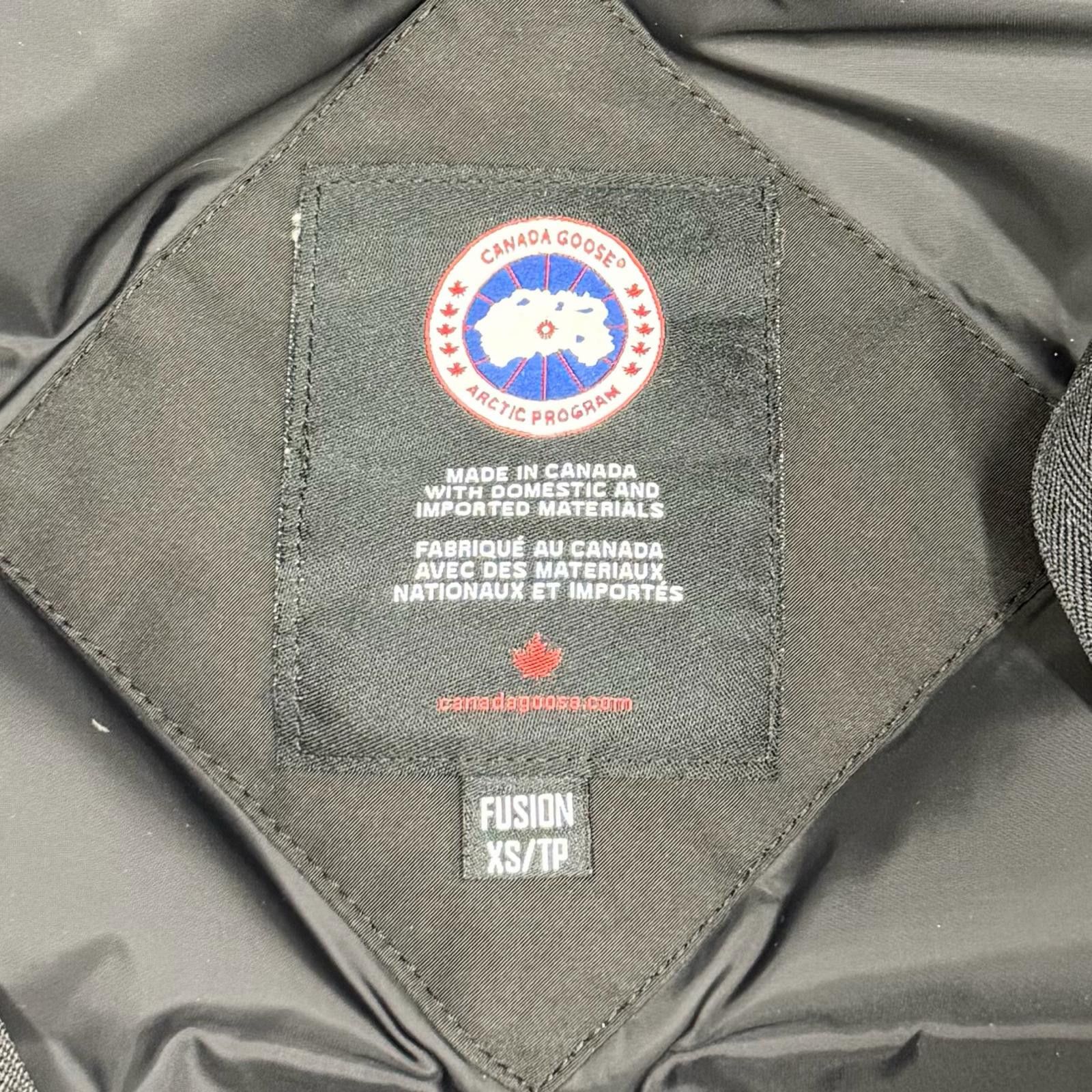Canada Goose Canada Goose Canada Goose Rossclair Parka Down Coat Textile Outerwear 2580LA DUTY FREE for USA Size ONE SIZE - 10 Thumbnail