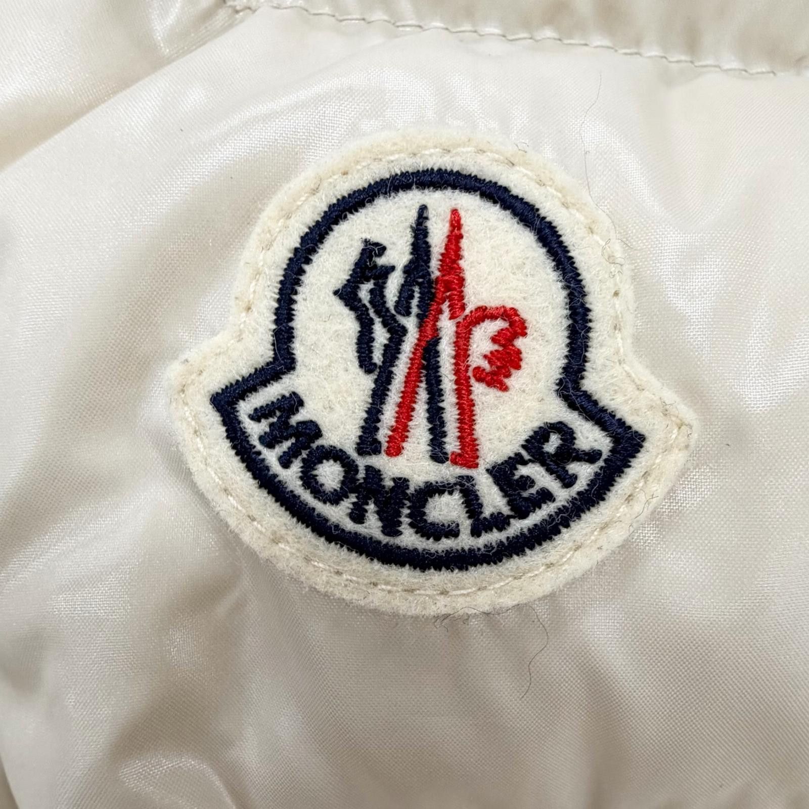 Moncler Moncler Moncler GUICHARD Down Jacket Textile Outerwear H20931A00102 DUTY FREE for USA Size ONE SIZE - 6 Thumbnail