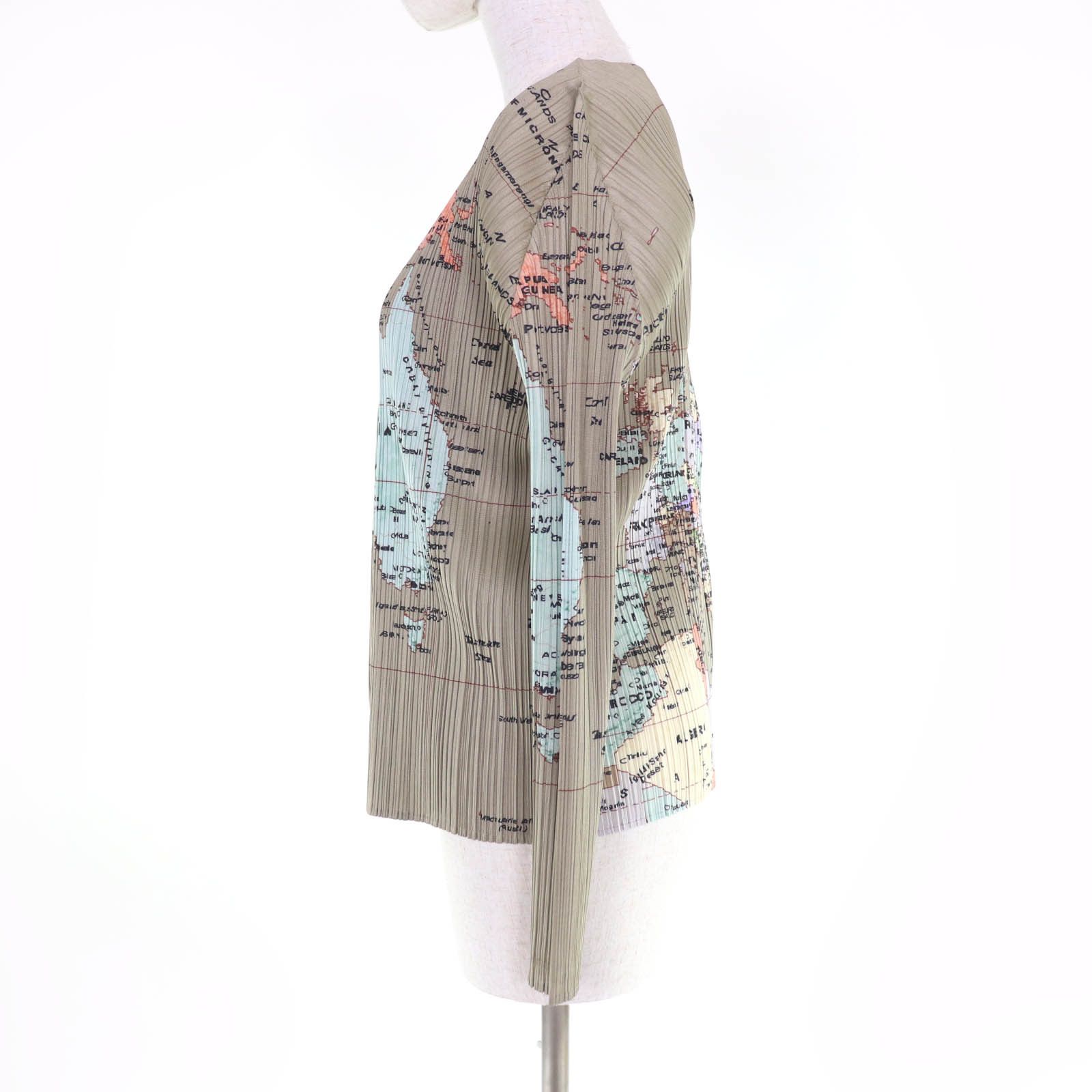 Issey Miyake Issey Miyake Pleats Please World Map Polyester Cardigan Textile Tops PP81-J0594 DUTY FREE for USA Size ONE SIZE - 2 Thumbnail