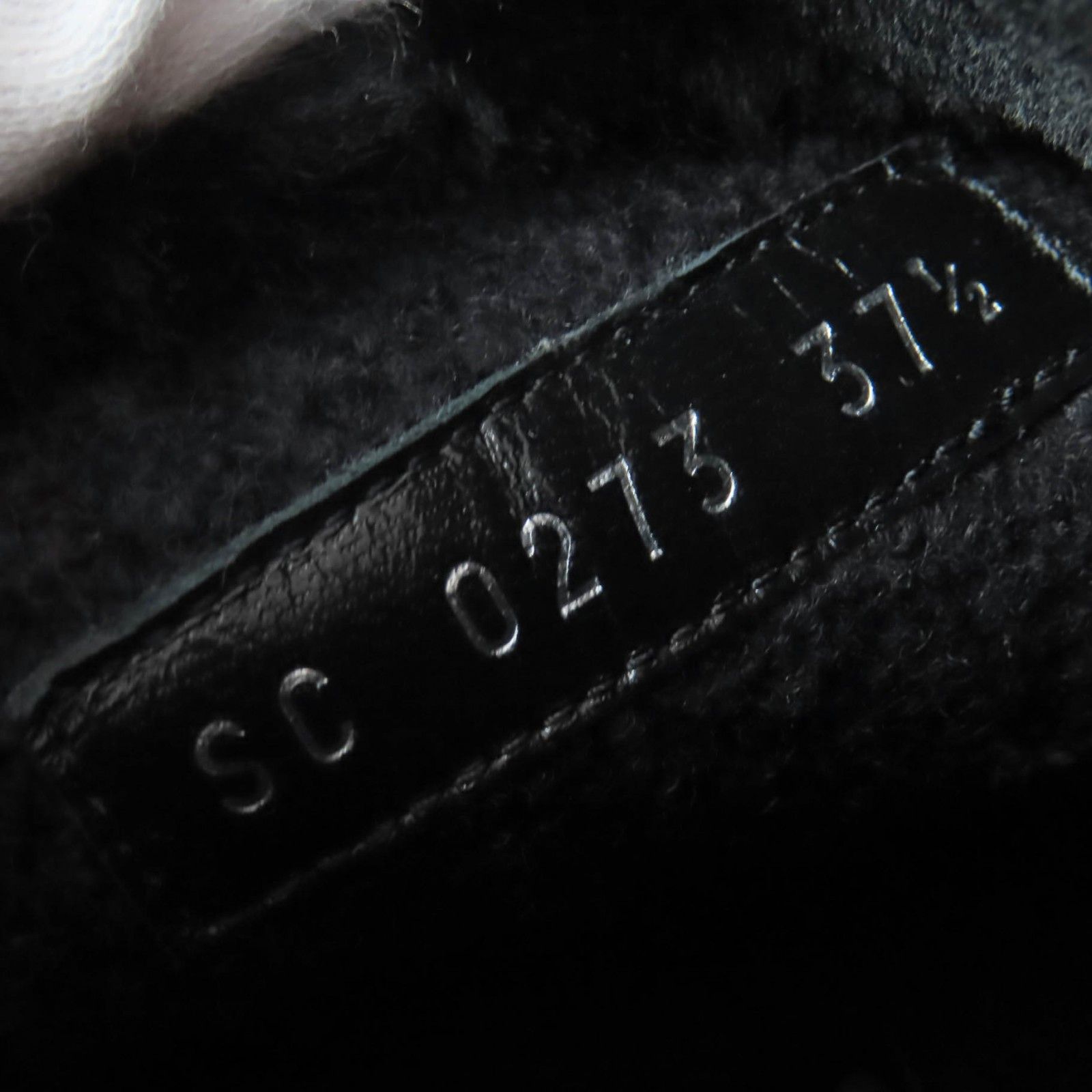 Louis Vuitton Louis Vuitton Louis Vuitton Aspen Line Shearling Boots Fur Shoes DUTY FREE for USA Size ONE SIZE - 10 Thumbnail