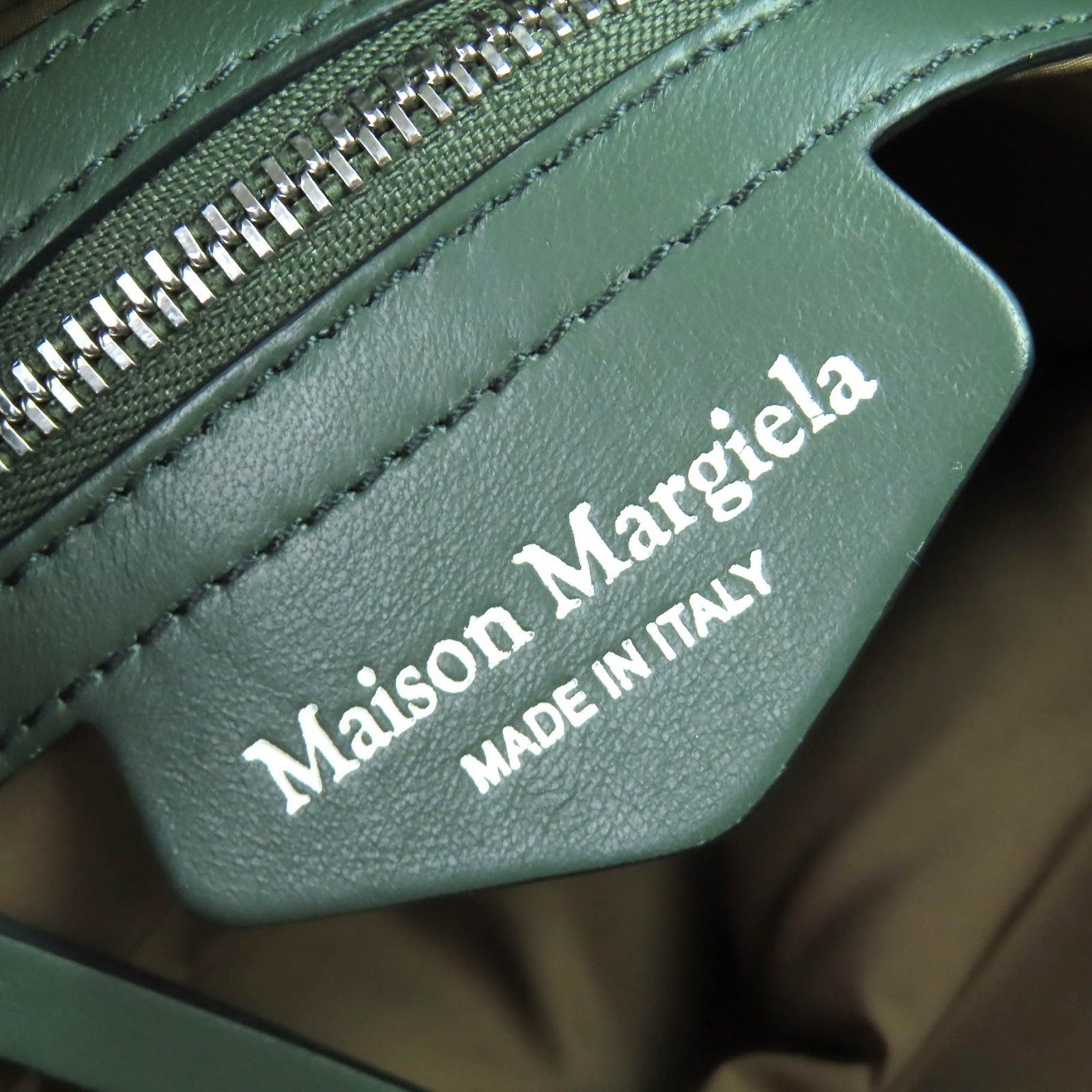 Maison Margiela Maison Margiela Maison Margiela Glam Slam Lamb Leather Shoulder Bag Leather Shoulder Bag S56WF0160 DUTY FREE for USA Size ONE SIZE - 12 Thumbnail