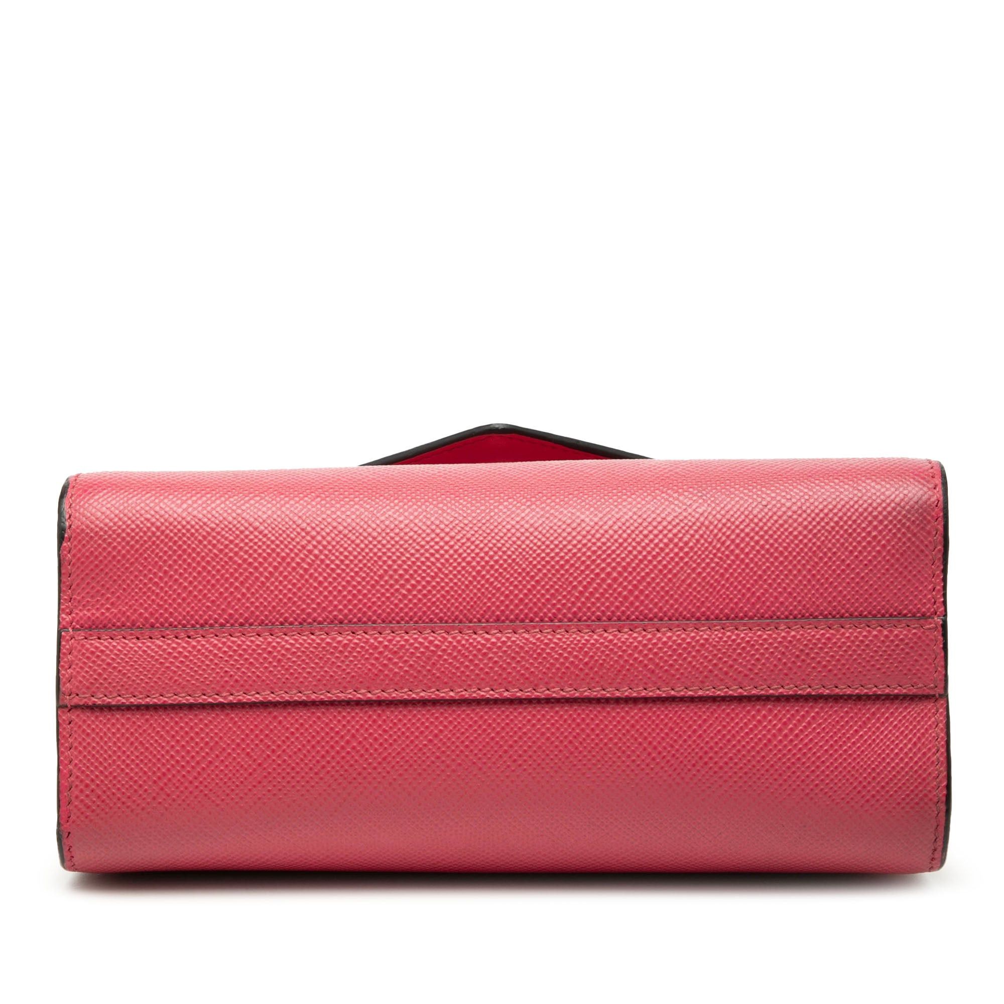 Prada Saffiano Cuir Monochrome Envelope Crossbody Size ONE SIZE - 3 Thumbnail