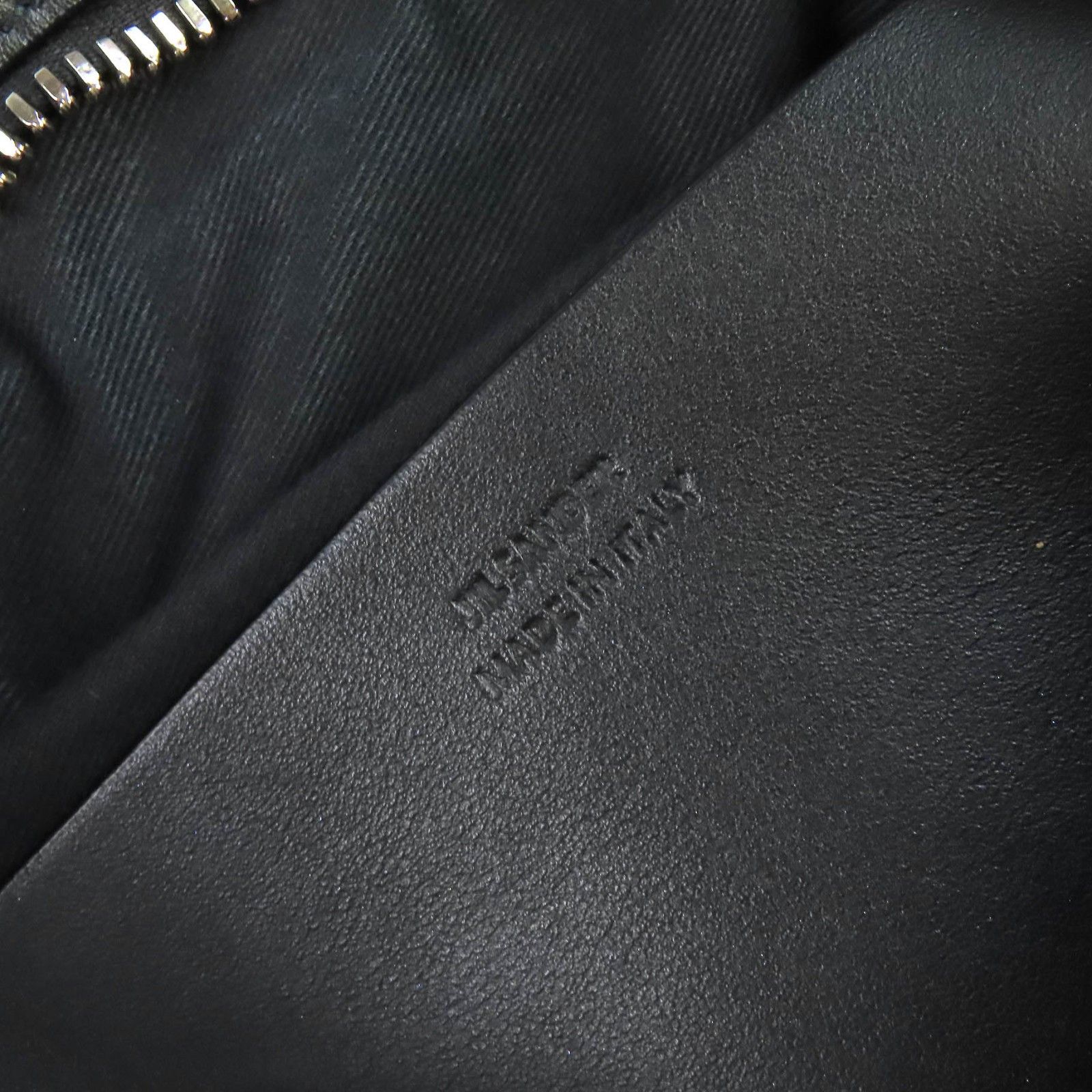 Jil Sander Jil Sander Jil Sander Shearling Shoulder Bag Fur Shoulder Bag DUTY FREE for USA Size ONE SIZE - 10 Thumbnail