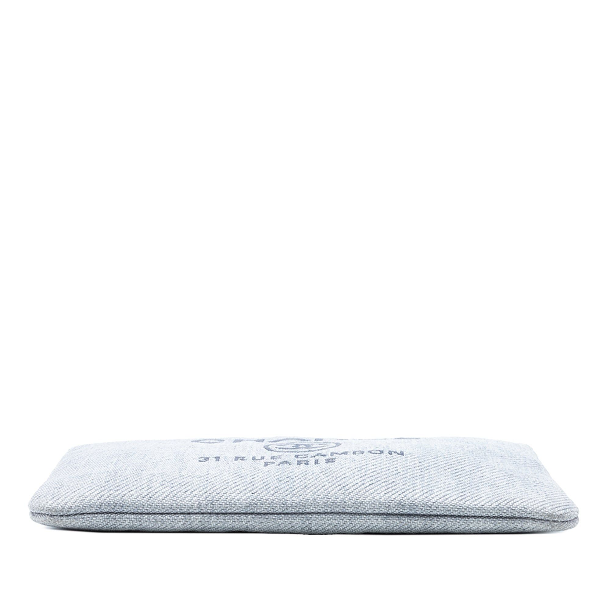 Chanel Large Canvas Deauville O Case Size ONE SIZE - 3 Thumbnail