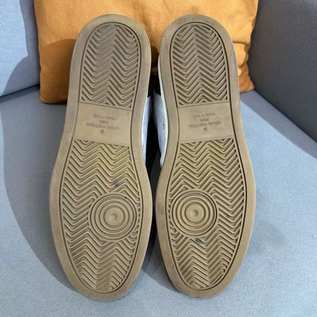 Louis Vuitton Louis Vuitton Hitop Sneakers 10 Men Size US 10 / EU 43 - 4 Thumbnail