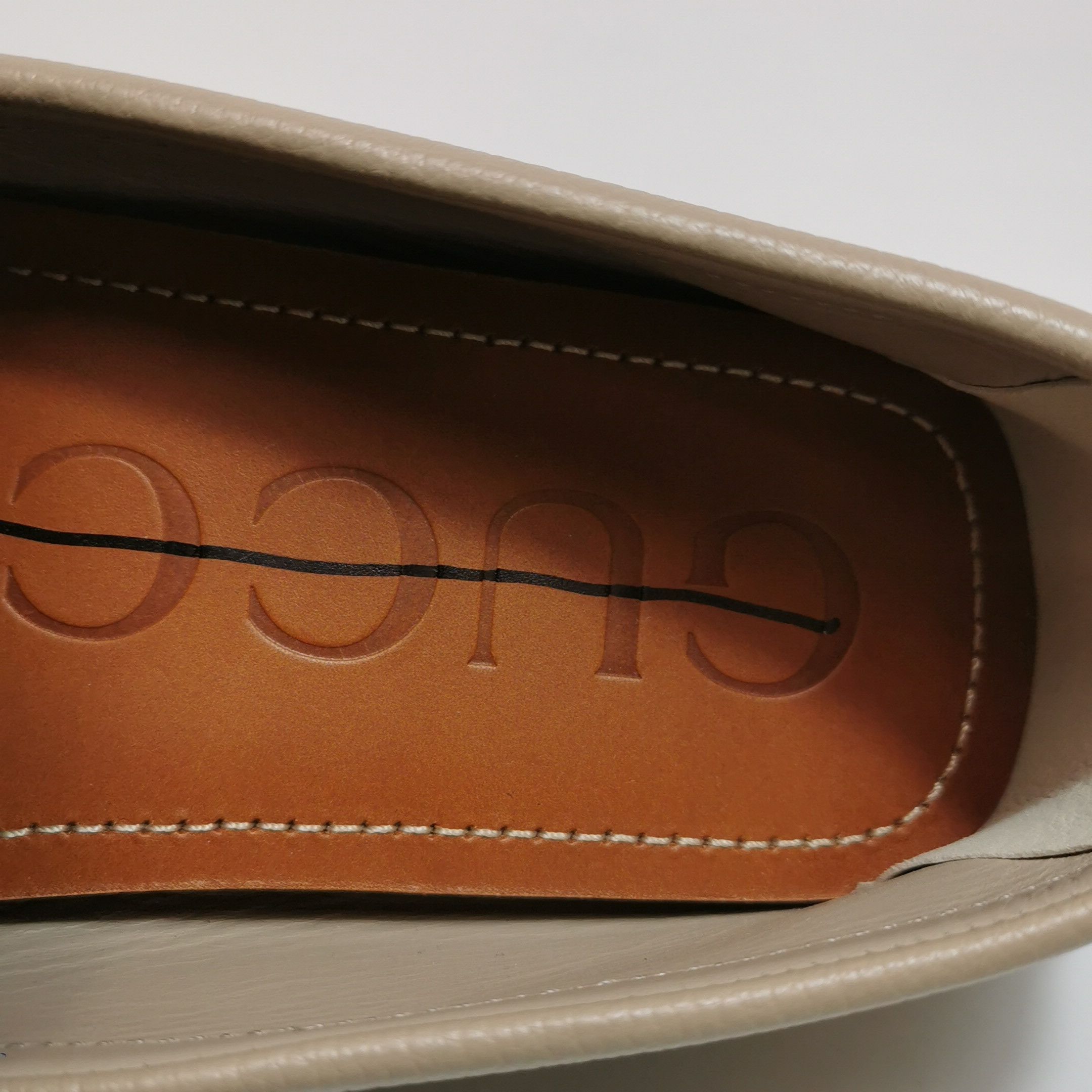 Gucci Gucci Interlocking G Leather Driver Loafers EU 39 Size US 6 / EU 39 - 10 Thumbnail