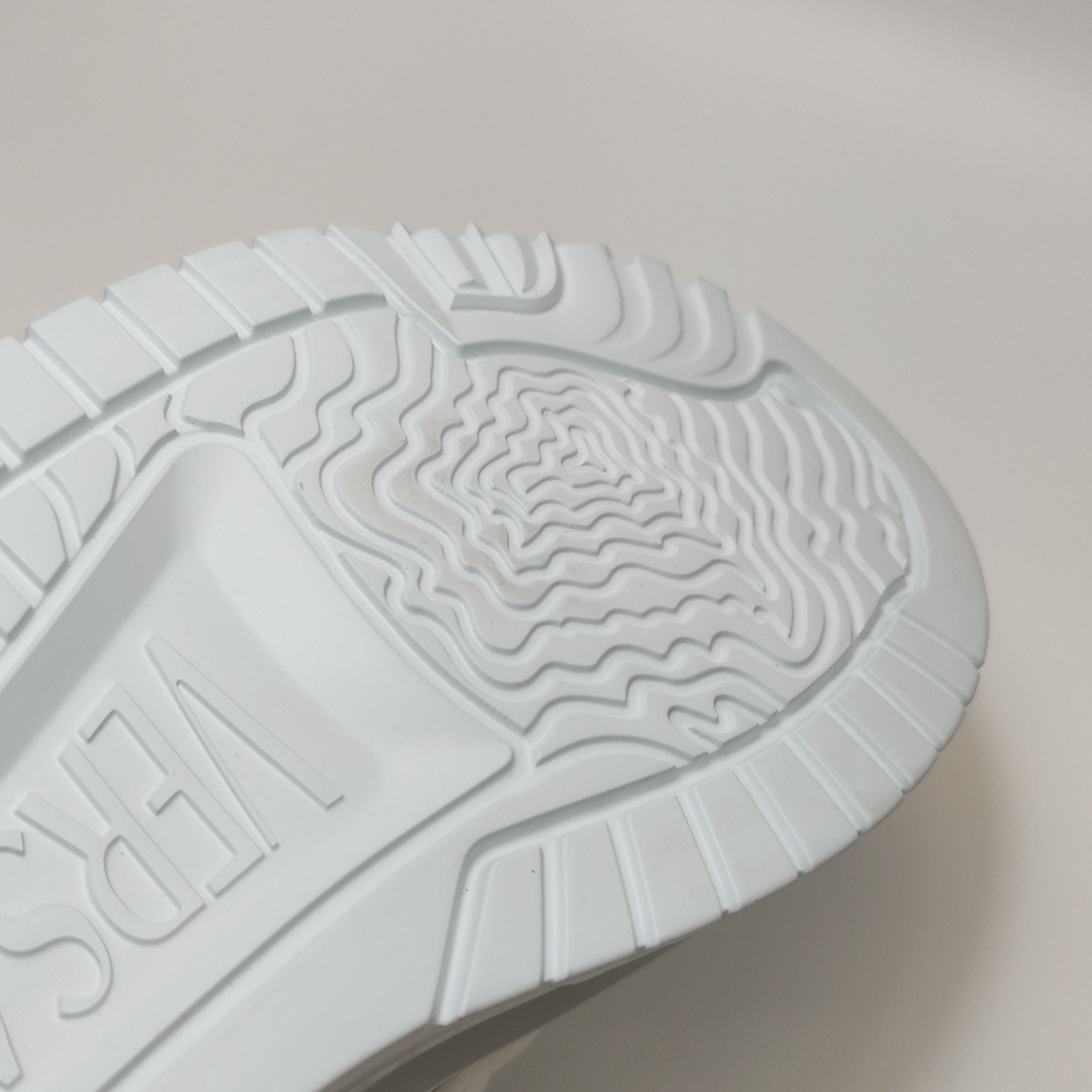 Versace Versace Odissea Leather Sneakers 41 Size US 8 / EU 41 - 15 Thumbnail