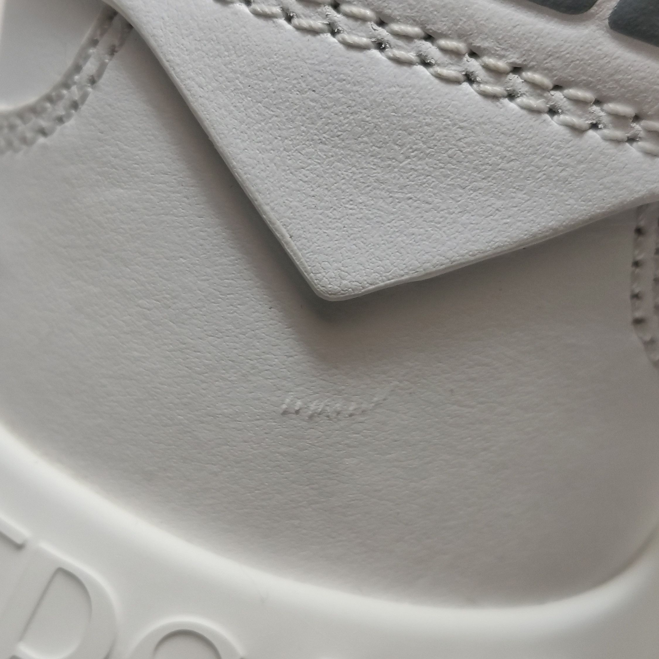 Versace Versace Odissea Leather Sneakers 41 Size US 8 / EU 41 - 12 Thumbnail