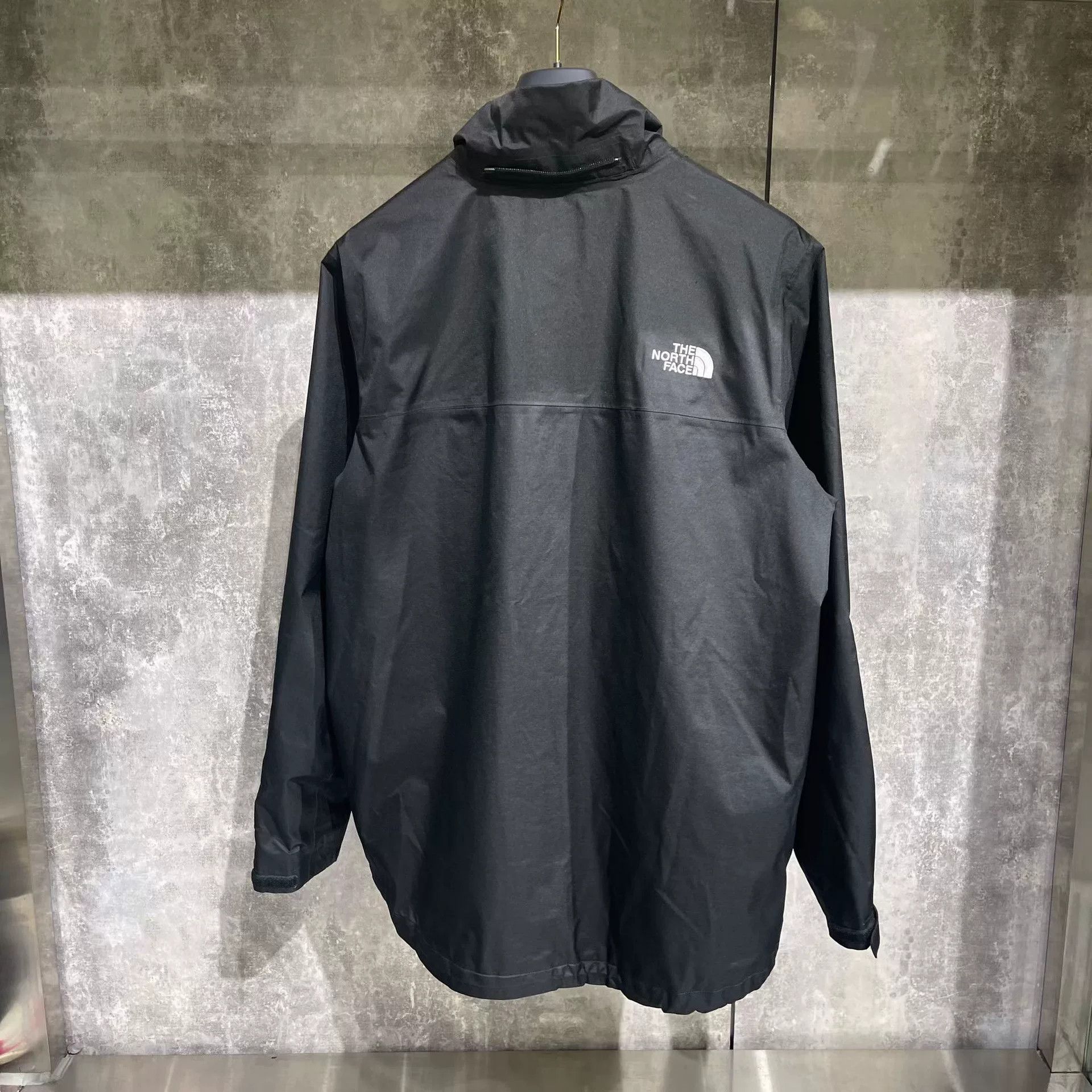 The North Face The North Face Black Light Jacket l Men Size US L / EU 52-54 / 3 - 2 Thumbnail