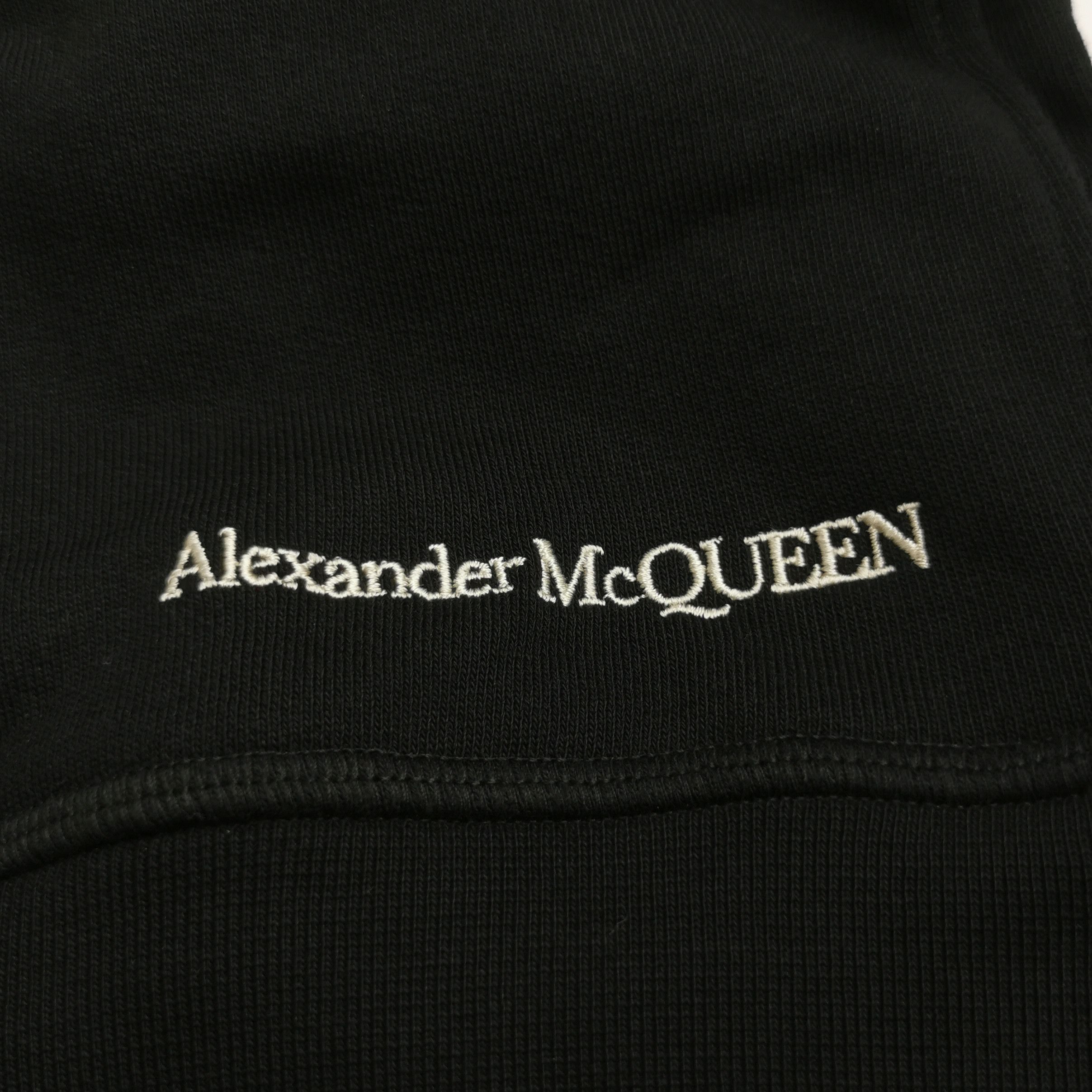 Alexander McQueen Alexander McQueen Skull Graphic Embroidered Hoodie US S Size US S / EU 44-46 / 1 - 4 Thumbnail