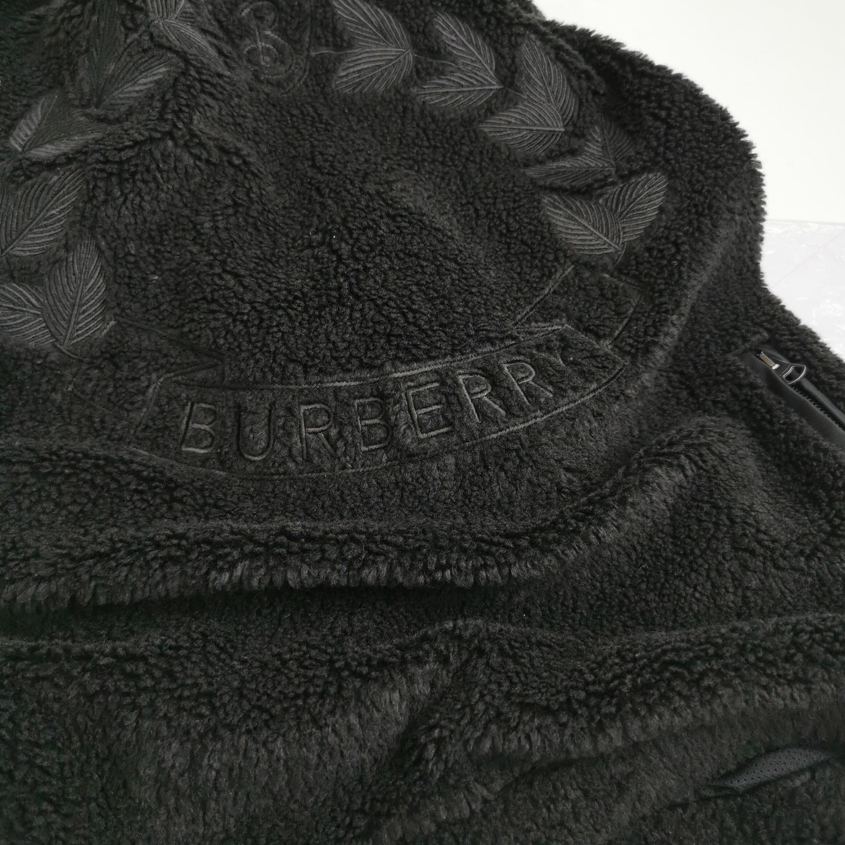 Burberry Burberry Crest Embroidered Fleece Hoodie XS Size US XS / EU 42 / 0 - 4 Thumbnail