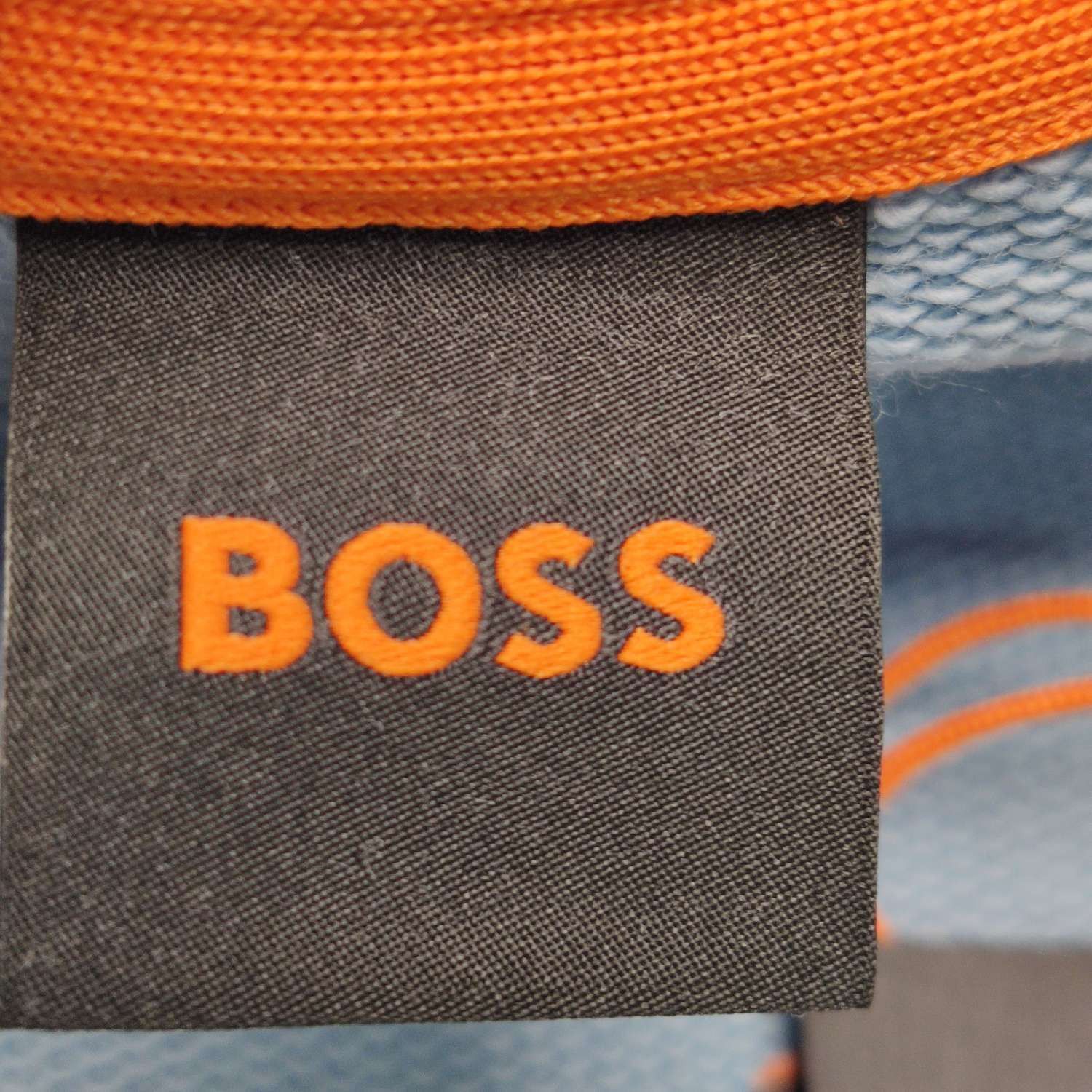 Hugo Boss Hugo Boss Logo Square Graphic Sweatshirt Size S Size US S / EU 44-46 / 1 - 6 Thumbnail