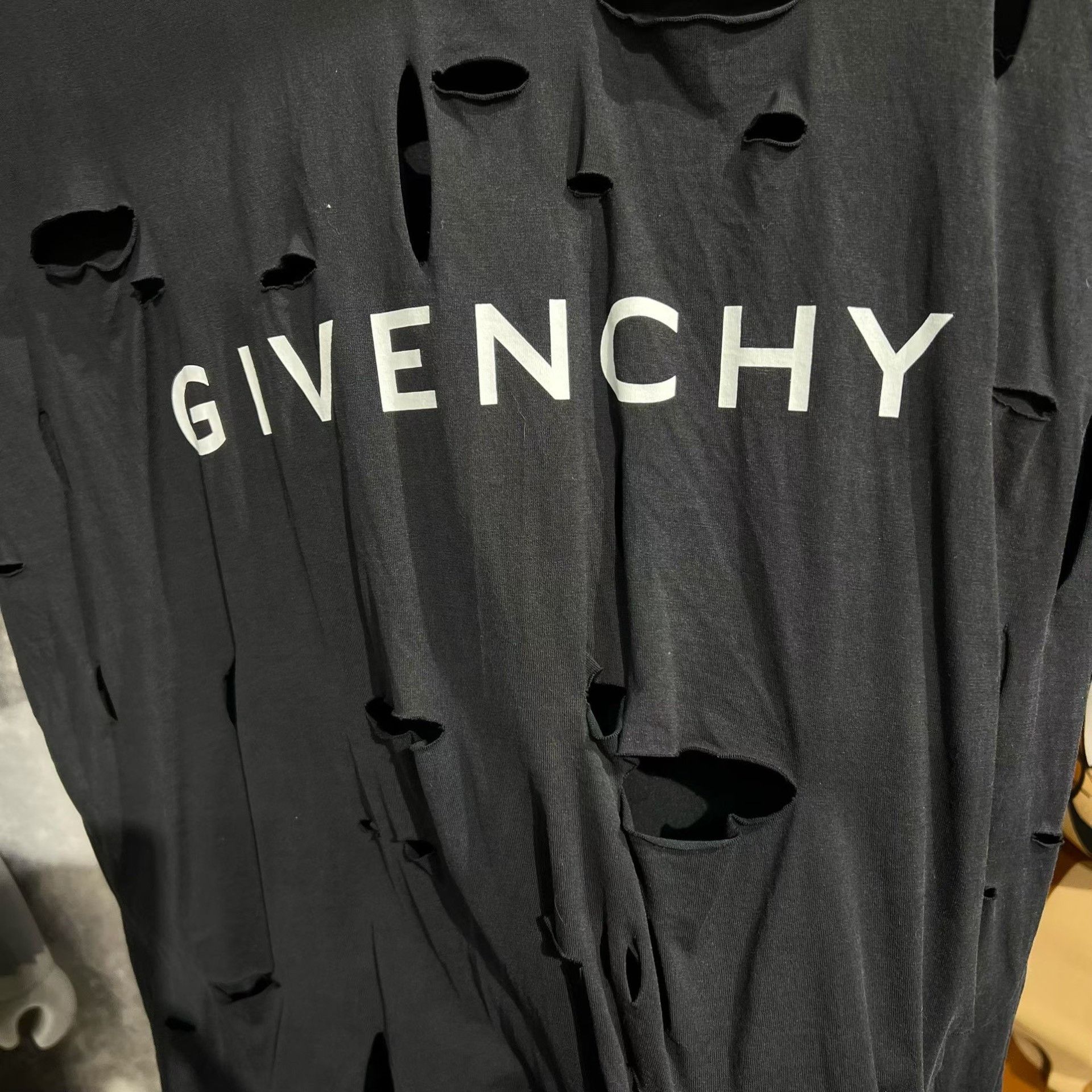Givenchy Givenchy Retro Printed Black T-Shirt xs Men Size US XS / EU 42 / 0 - 4 Thumbnail