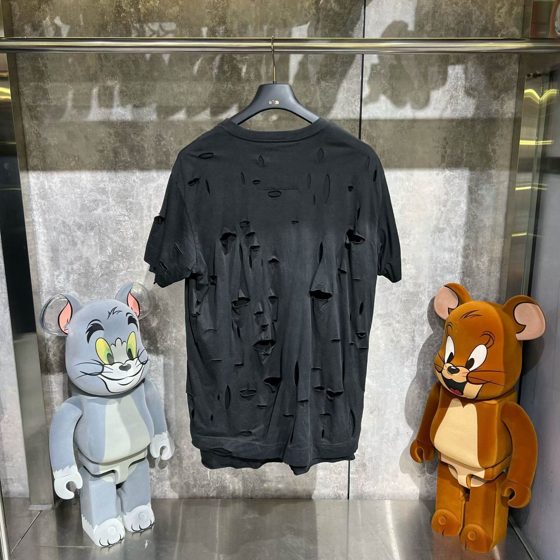 Givenchy Givenchy Retro Printed Black T-Shirt xs Men Size US XS / EU 42 / 0 - 2 Thumbnail