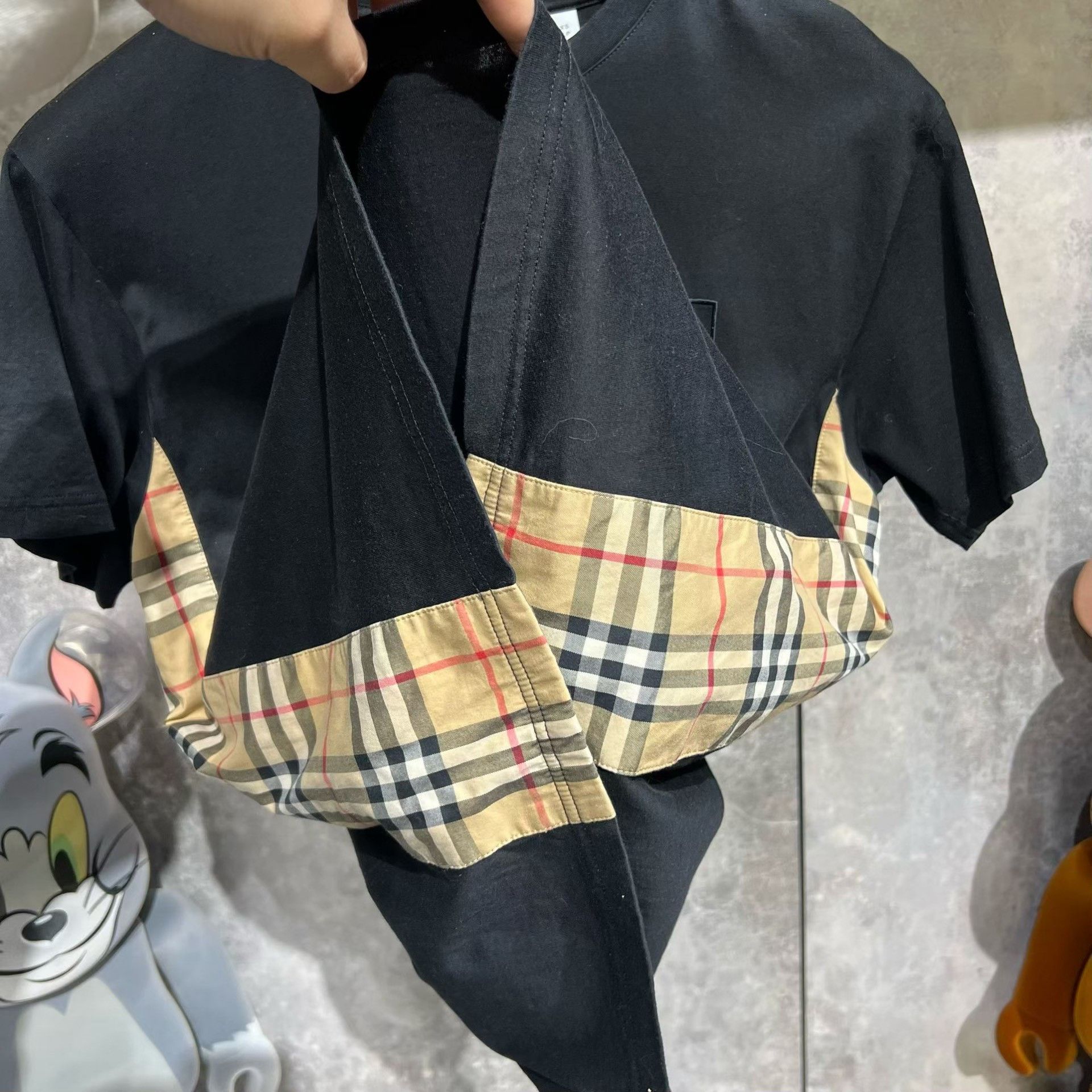 Burberry Burberry Patchwork Plaid T-Shirt xs Men Size US XS / EU 42 / 0 - 5 Thumbnail