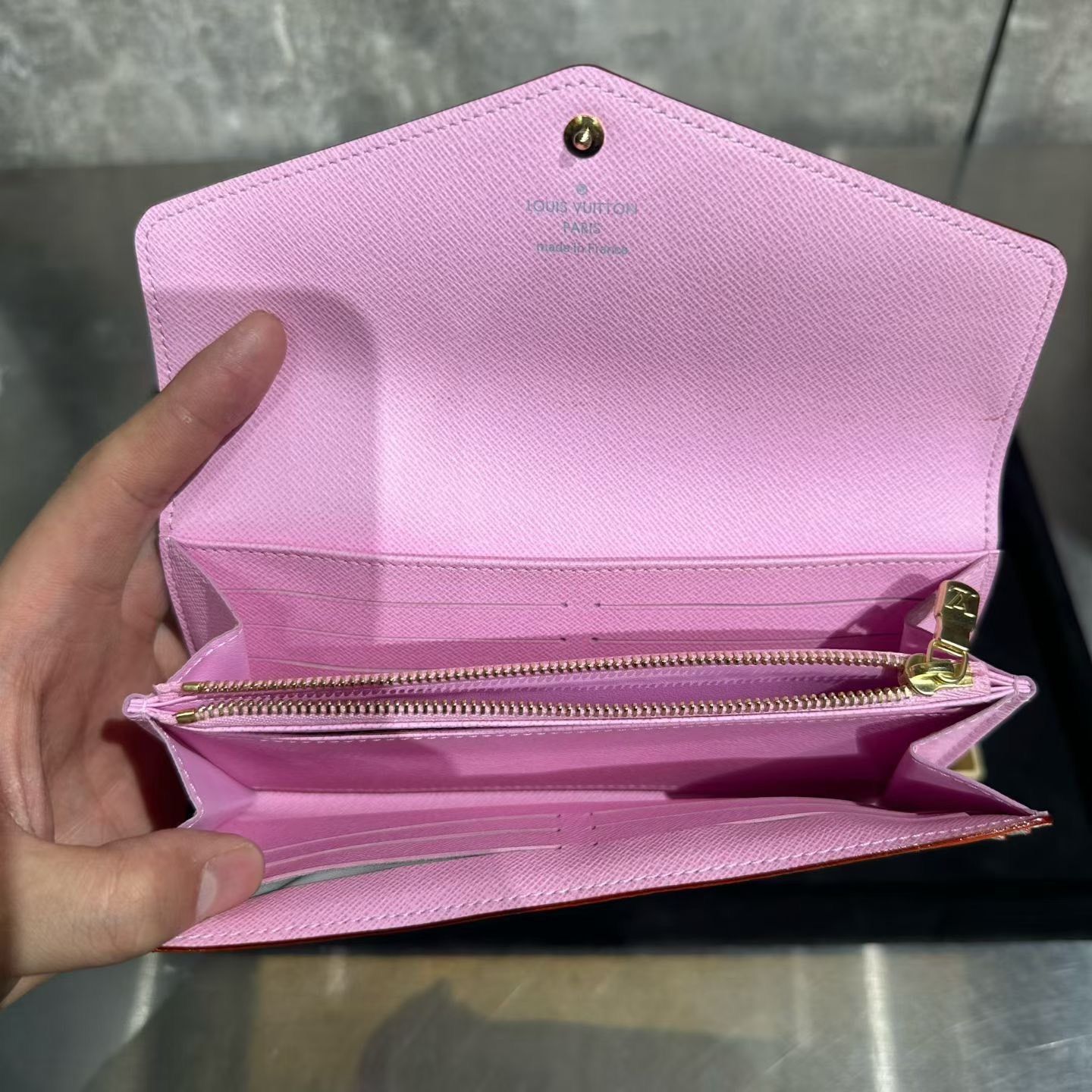 Louis Vuitton Louis Vuitton Collab Multi Wallet one size Men Size ONE SIZE - 9 Thumbnail
