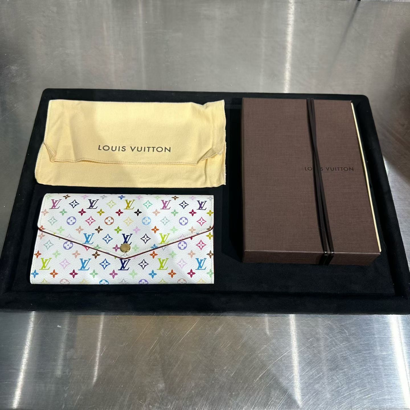 Louis Vuitton Louis Vuitton Collab Multi Wallet one size Men Size ONE SIZE - 2 Thumbnail