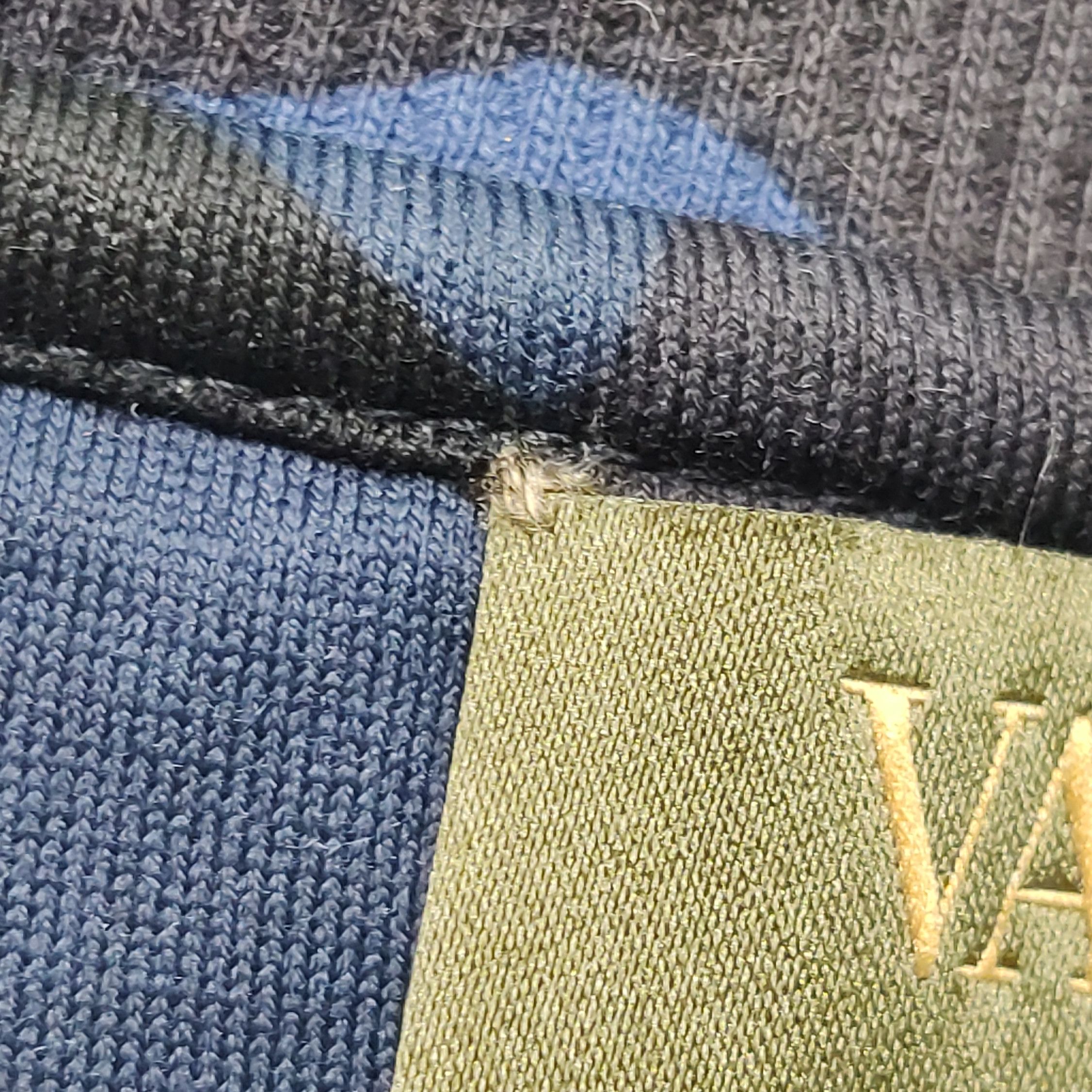 Valentino Valentino Camo Crewneck Sweatshirt S Size US S / EU 44-46 / 1 - 13 Thumbnail
