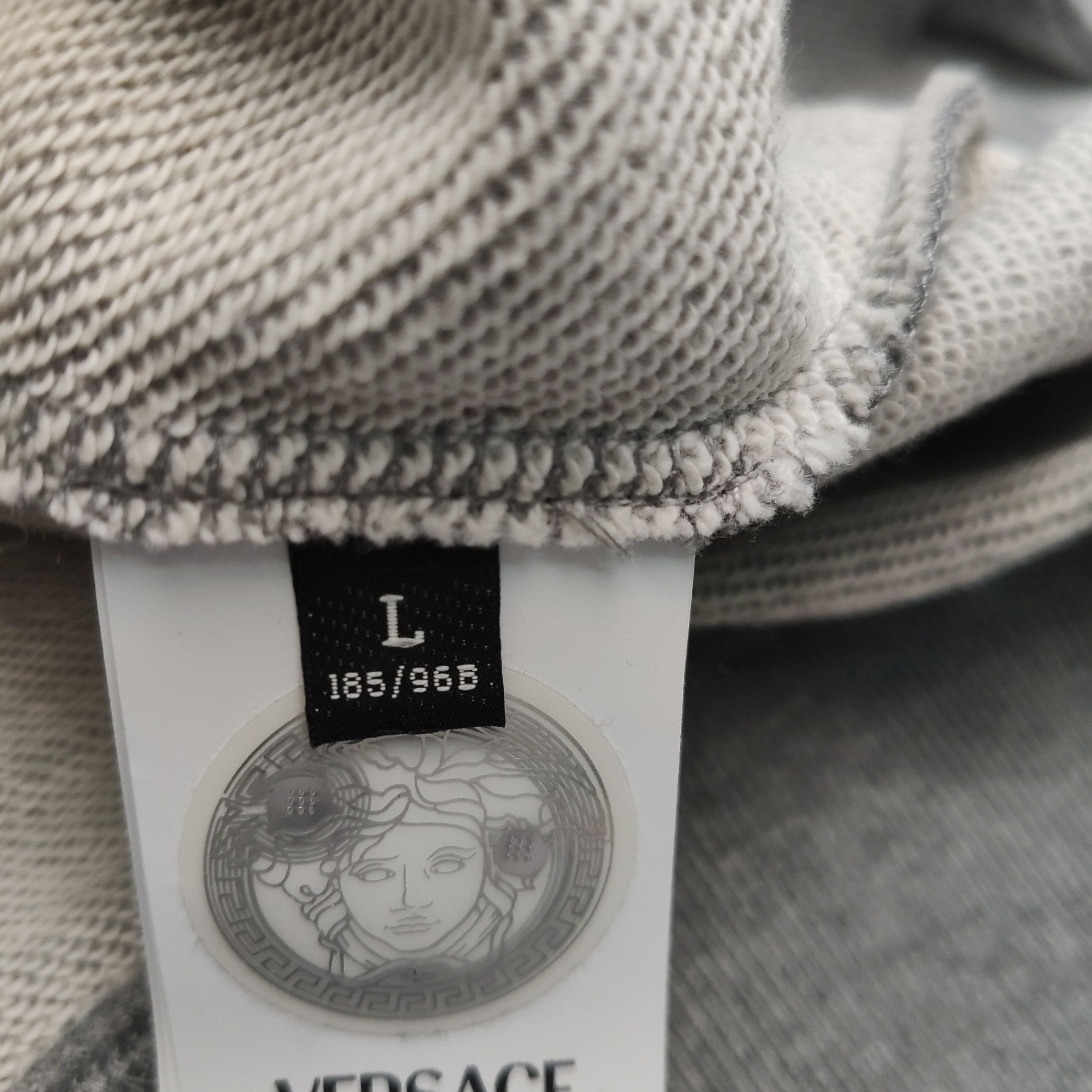 Versace Versace Script Logo Embroidered Sweatshirt Size L Size US L / EU 52-54 / 3 - 7 Thumbnail