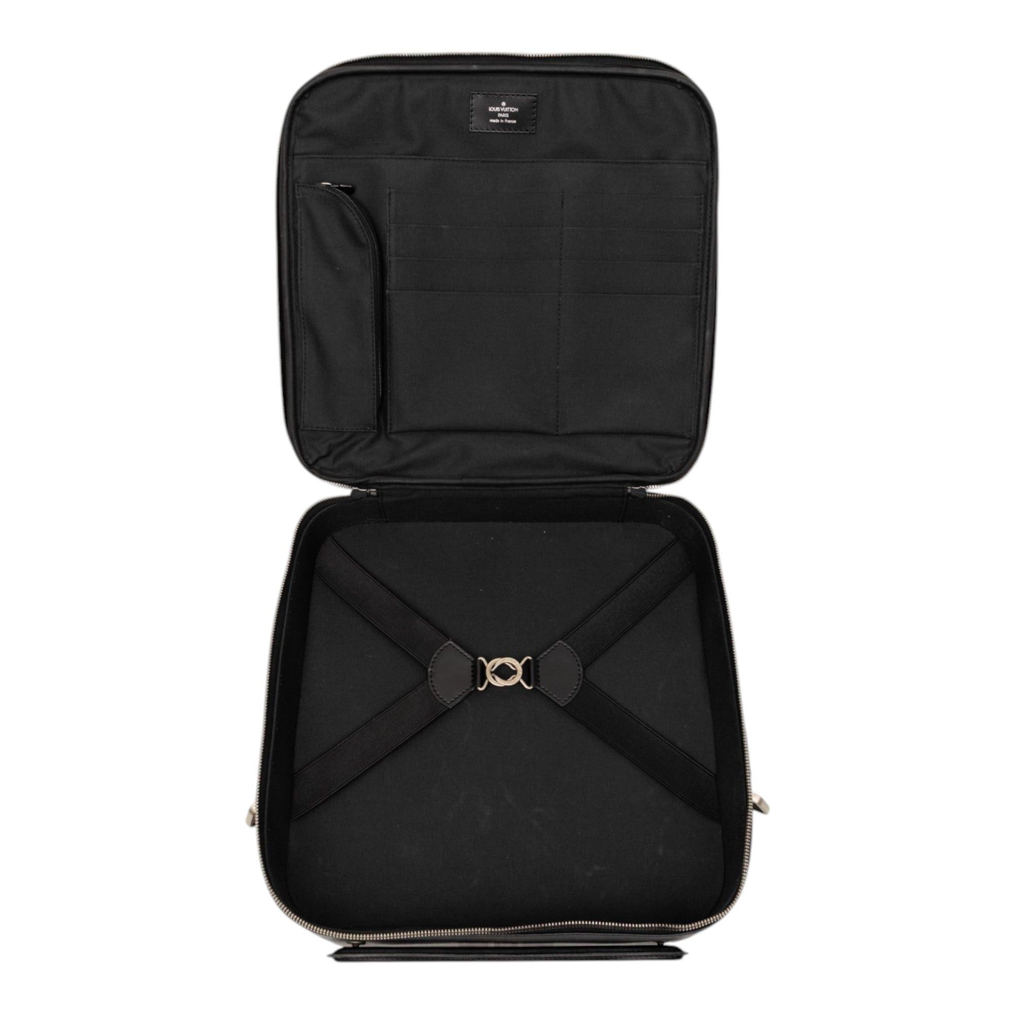 Louis Vuitton Taiga Tura Size ONE SIZE - 4 Thumbnail