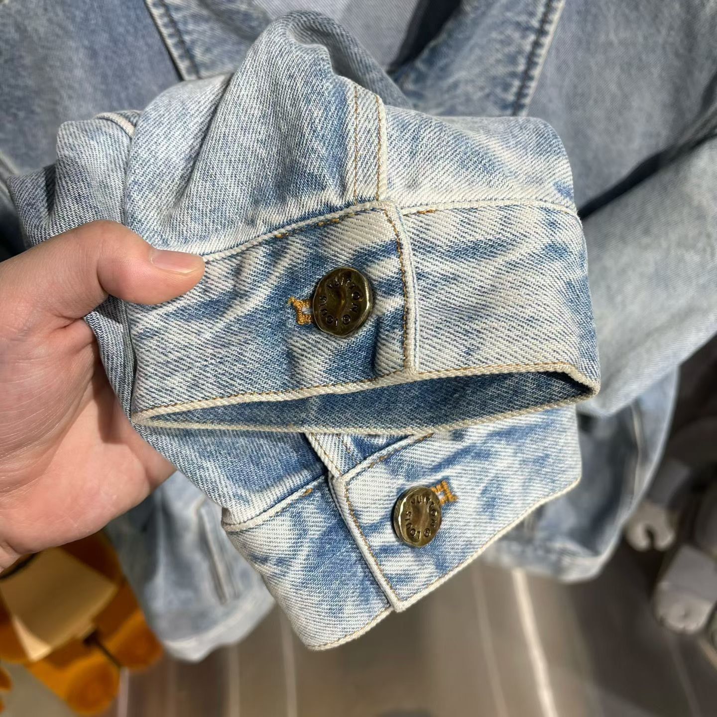 Louis Vuitton Louis Vuitton Denim Blue Light Jacket m Men Size US M / EU 48-50 / 2 - 6 Thumbnail