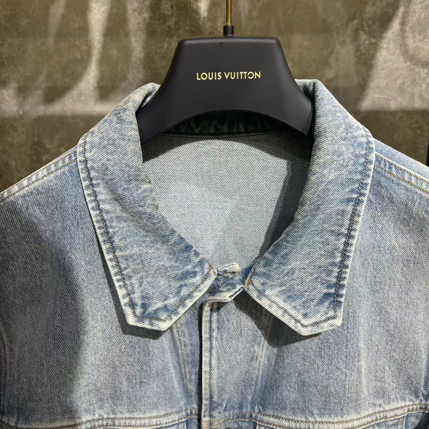 Louis Vuitton Louis Vuitton Denim Blue Light Jacket m Men Size US M / EU 48-50 / 2 - 3 Thumbnail