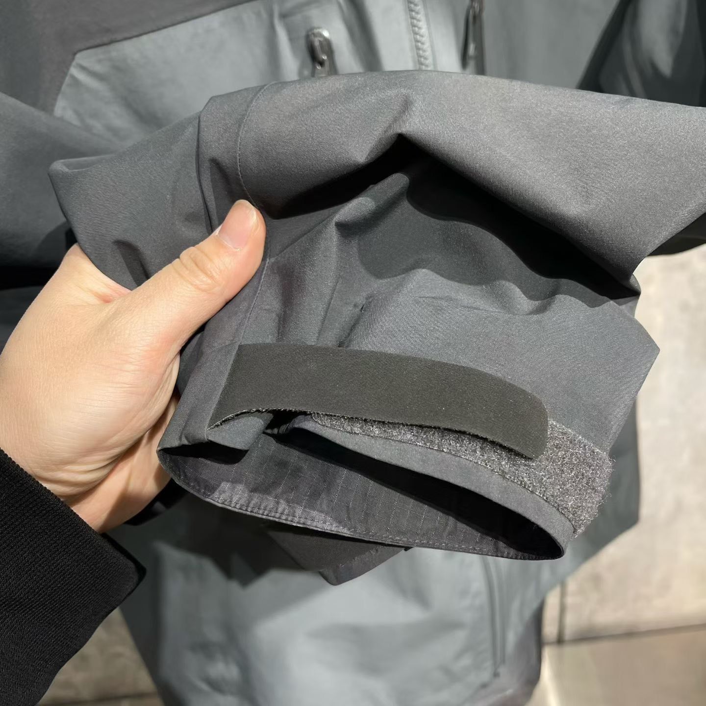 Arc'teryx Arc'teryx Gray Light Jacket l Men Size US L / EU 52-54 / 3 - 4 Thumbnail