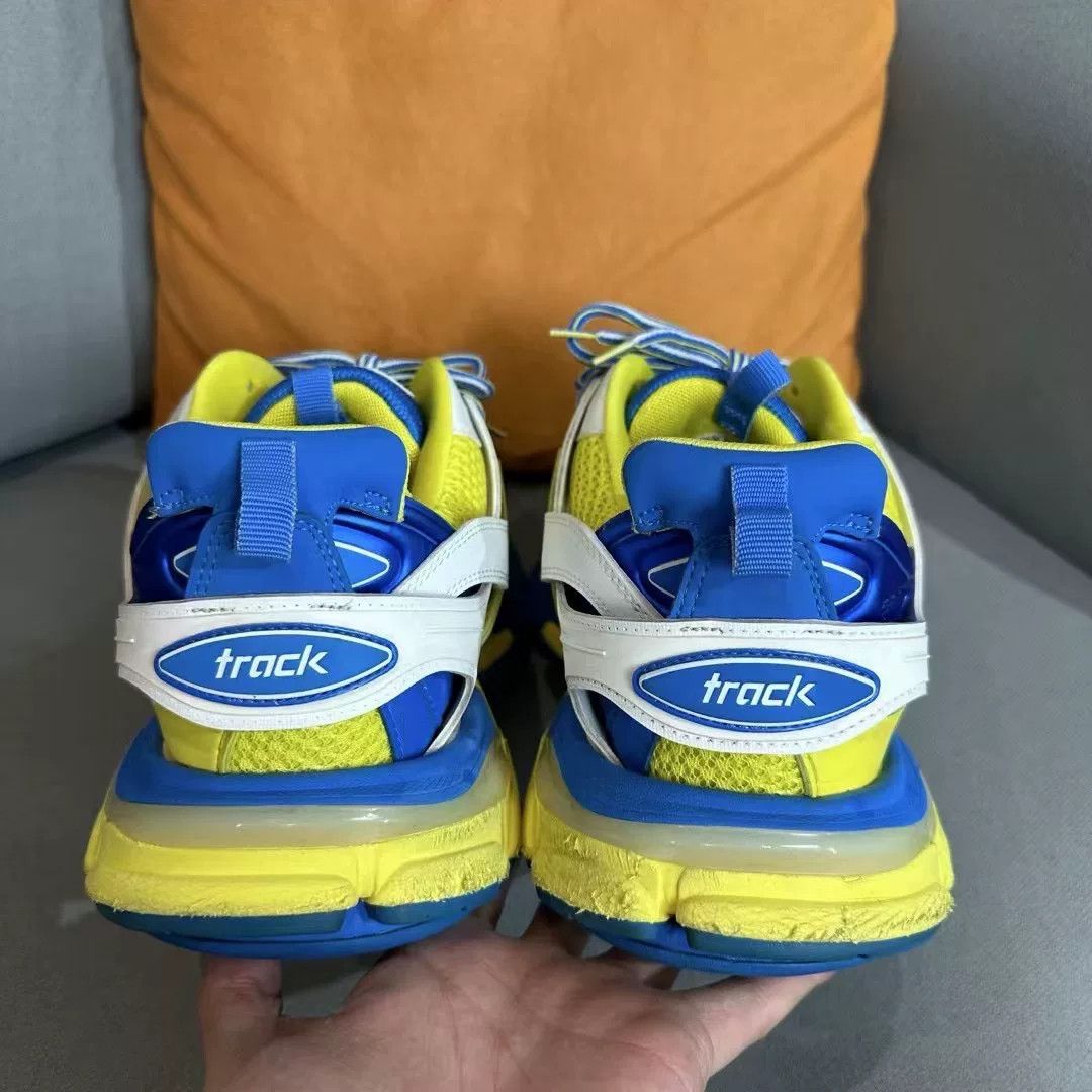 Balenciaga Balenciaga Yellow Lowtop Sneakers 10 Men Size US 10 / EU 43 - 2 Thumbnail