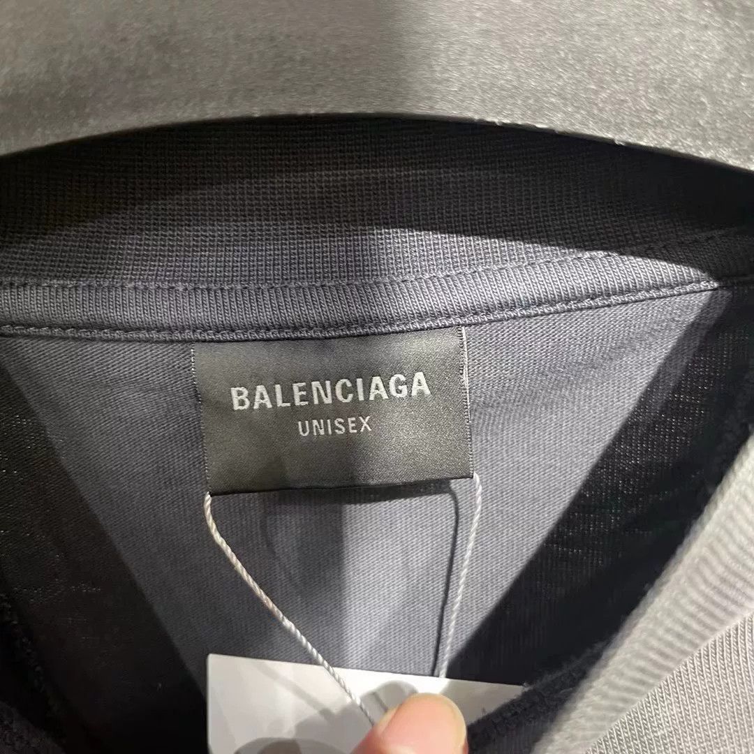 Balenciaga Balenciaga Retro T-Shirt l Men Size US L / EU 52-54 / 3 - 3 Thumbnail