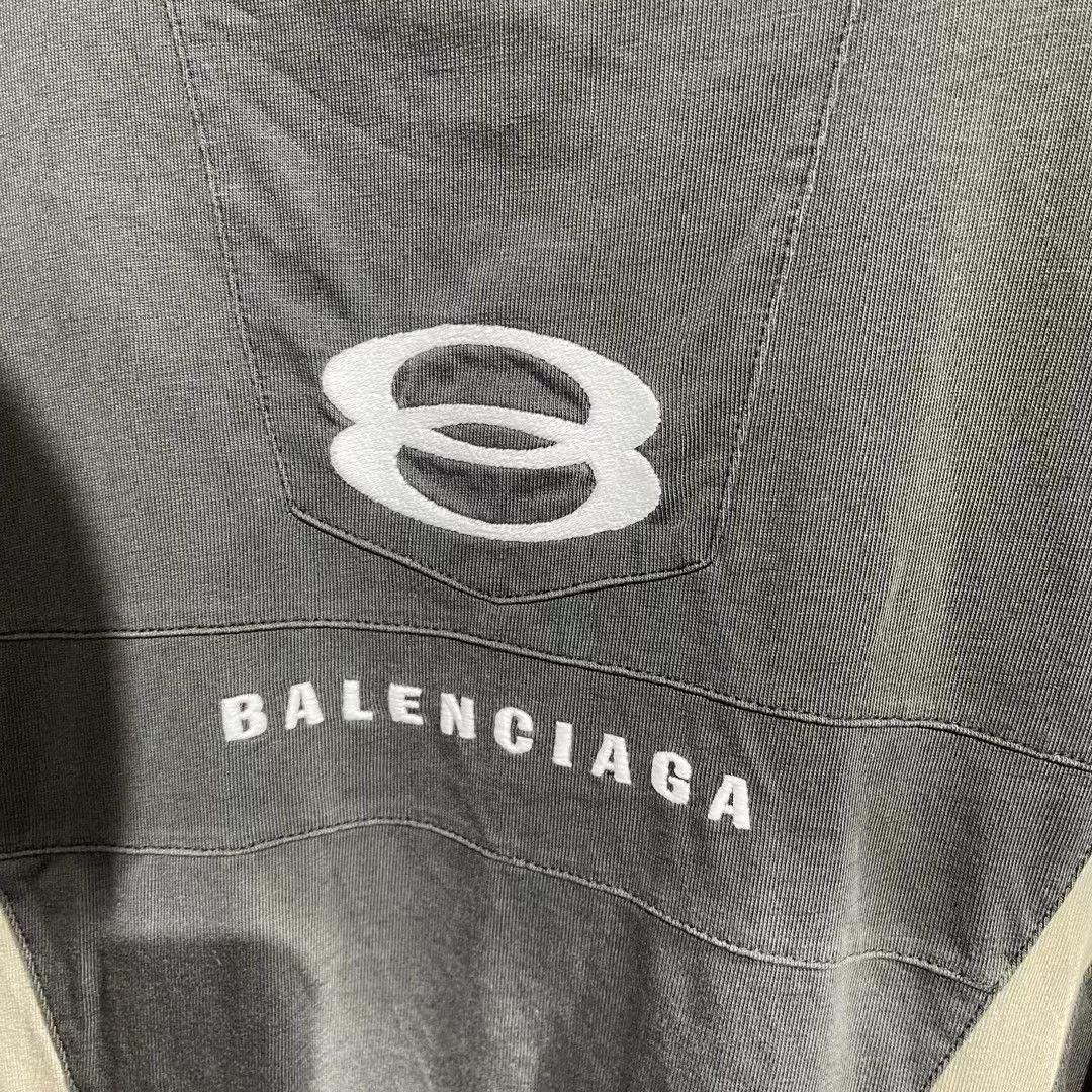 Balenciaga Balenciaga Retro T-Shirt l Men Size US L / EU 52-54 / 3 - 5 Thumbnail