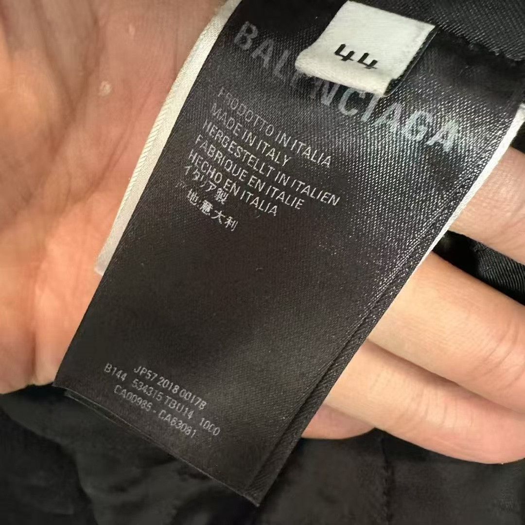 Balenciaga Balenciaga Embroidered Cotton Heavy Coat l Men Size US L / EU 52-54 / 3 - 6 Thumbnail