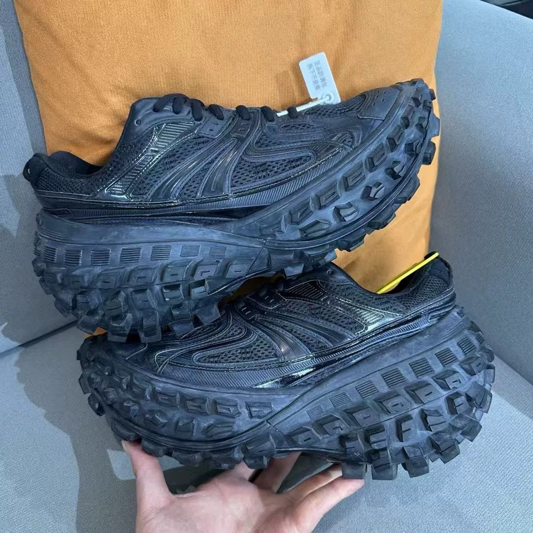 Balenciaga Balenciaga Black Lowtop Sneakers 8 Men Size US 8 / EU 41 - 5 Thumbnail