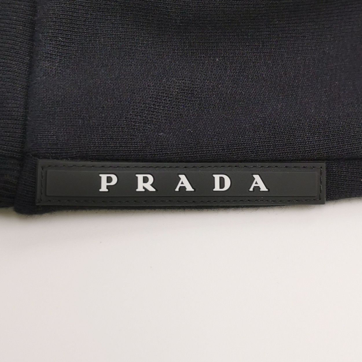 Prada Prada Logo Patch Cotton Hoodie Size L Size US L / EU 52-54 / 3 - 4 Thumbnail