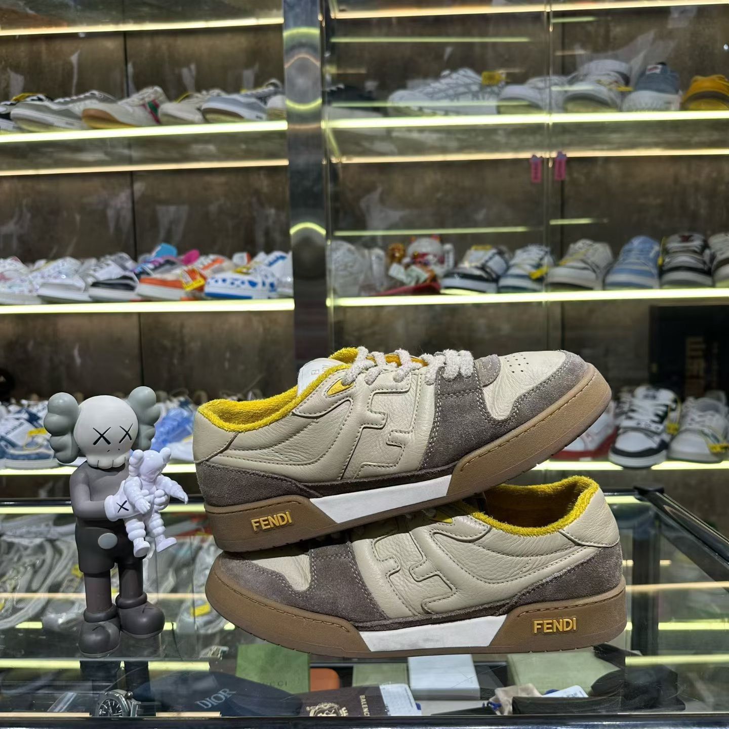 Fendi Fendi Orange Lowtop Sneakers 11 Men Size US 11 / EU 44 - 5 Thumbnail