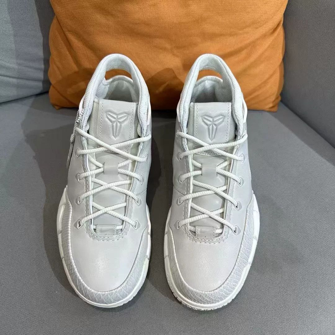 Thom Browne Thom Browne White Lowtop Sneakers 9 Men Size US 9 / EU 42 - 2 Thumbnail