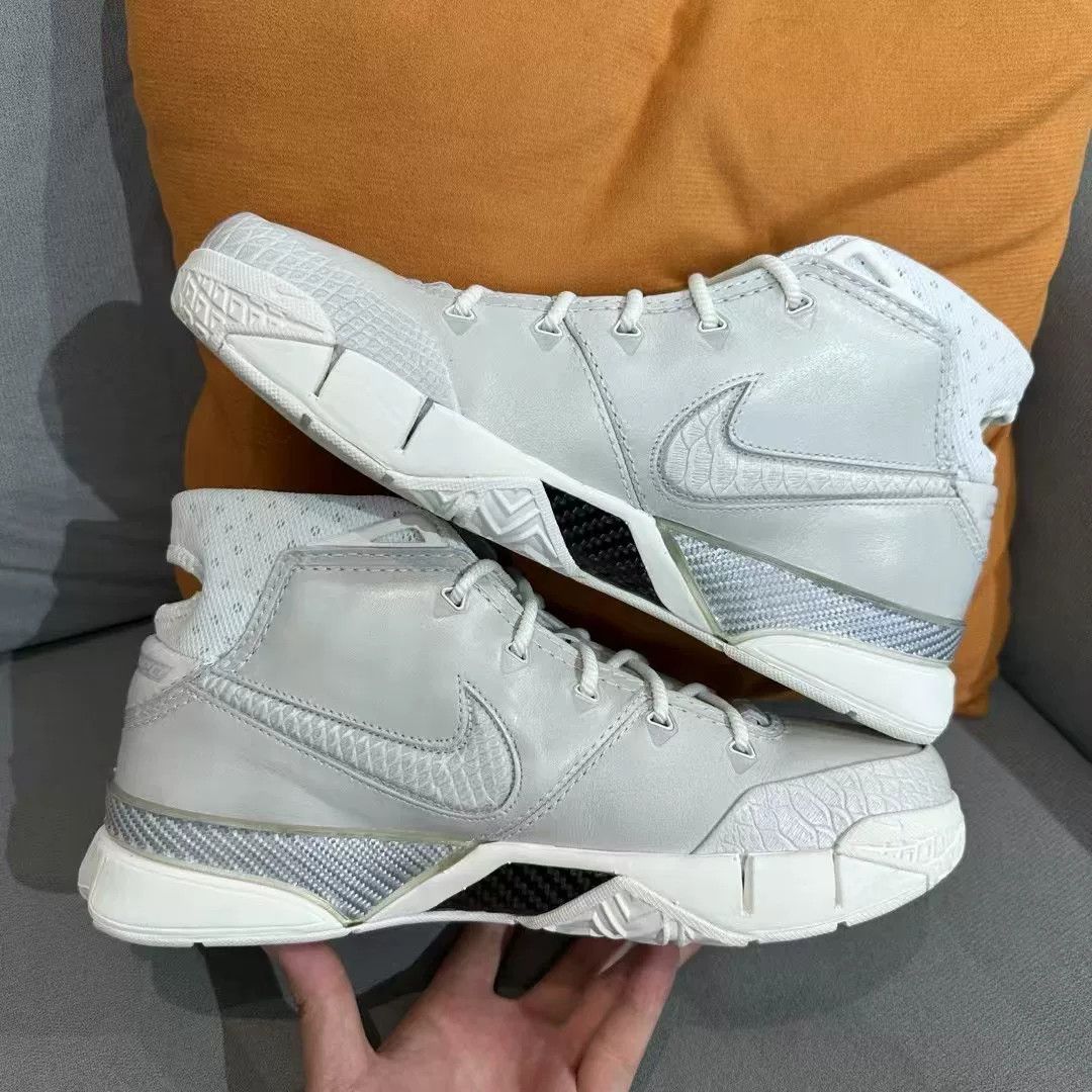 Thom Browne Thom Browne White Lowtop Sneakers 9 Men Size US 9 / EU 42 - 4 Thumbnail