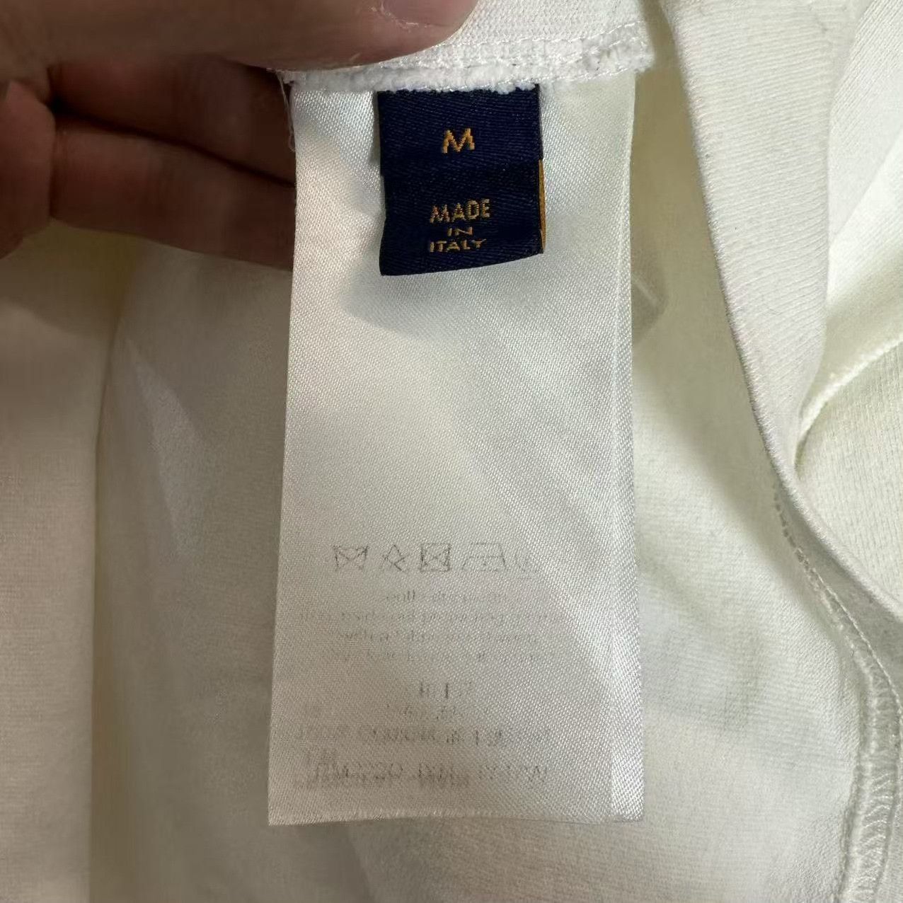Louis Vuitton Louis Vuitton White T-Shirt m Men Size US M / EU 48-50 / 2 - 4 Thumbnail