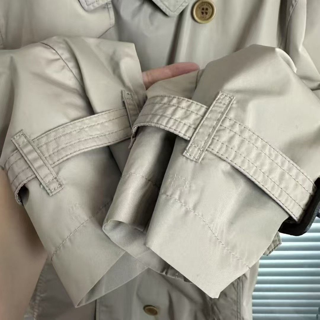 Burberry Burberry Beige Coat L Women Size L / US 10 / IT 46 - 6 Thumbnail