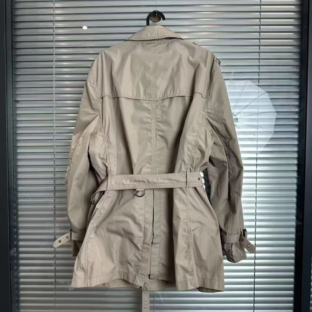 Burberry Burberry Beige Coat L Women Size L / US 10 / IT 46 - 2 Thumbnail