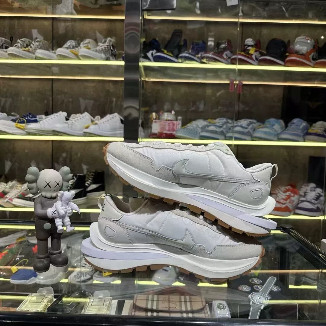 Sacai Sacai White Lowtop Sneakers 12.5 Men Size US 12.5 / EU 45-46 - 6 Thumbnail