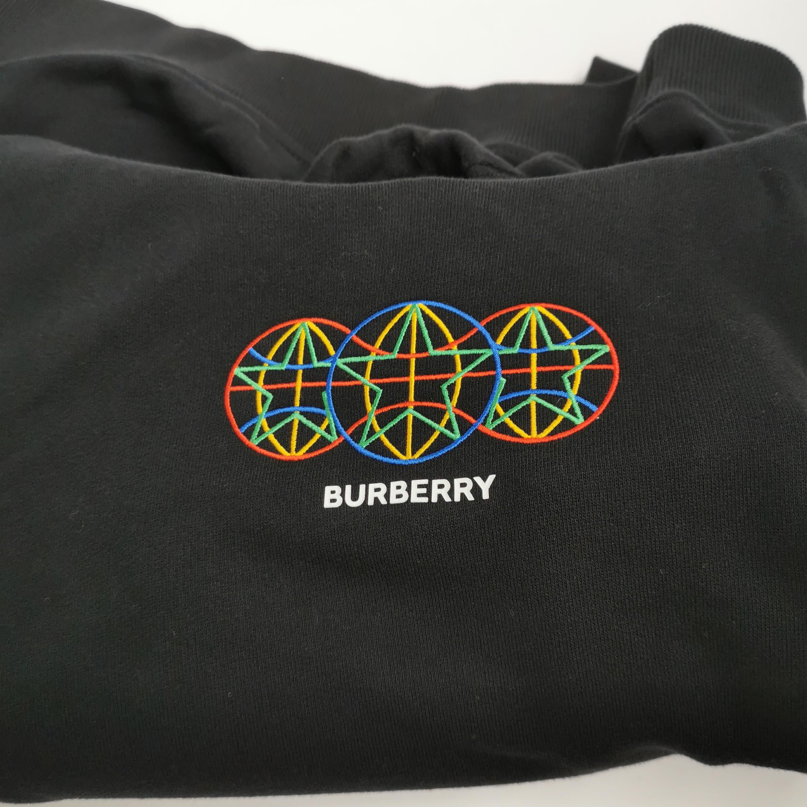 Burberry Burberry Embroidered Globe Graphic Hoodie Black XS Size US XS / EU 42 / 0 - 4 Thumbnail